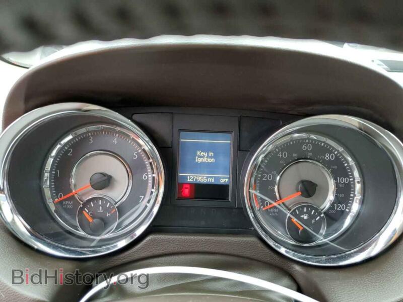 2016 Chrysler MINIVAN (VIN 2C4RC1BG7GR279915) — photo 9 of 12