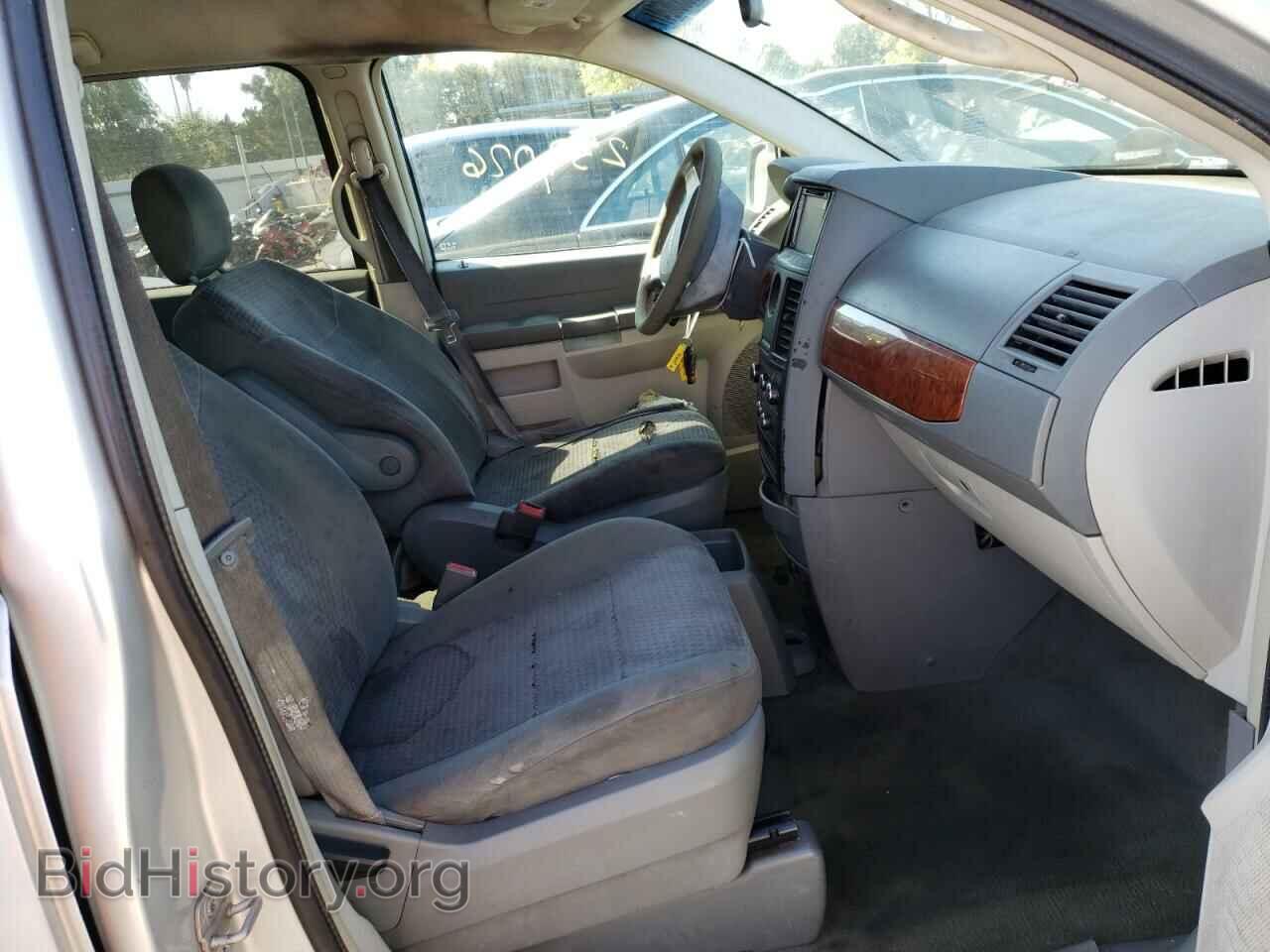 2008 CHRYSLER MINIVAN - VIN: 2A8HR44H48R688076 - Фото 5