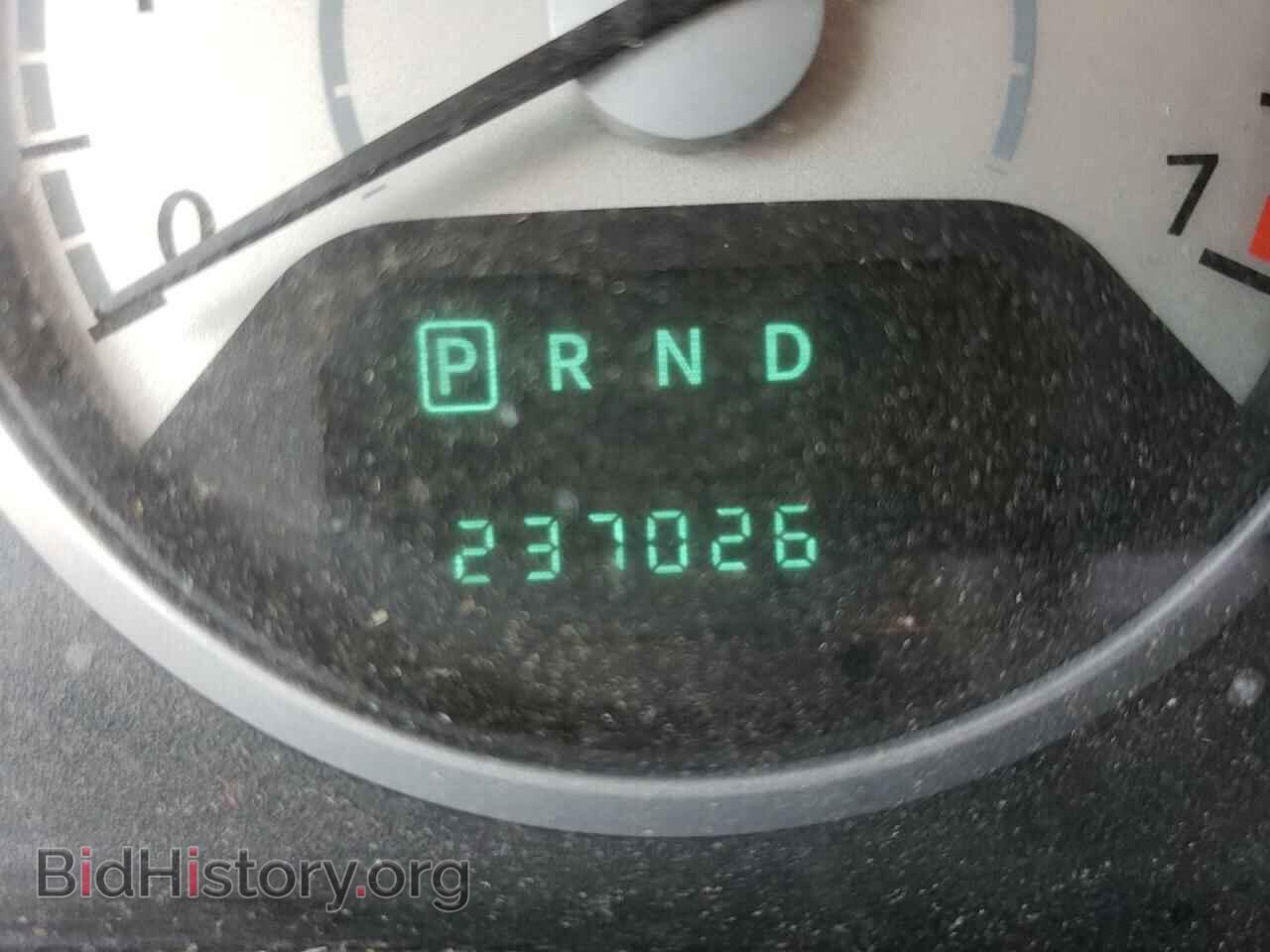 2008 CHRYSLER MINIVAN - VIN: 2A8HR44H48R688076 - Фото 8