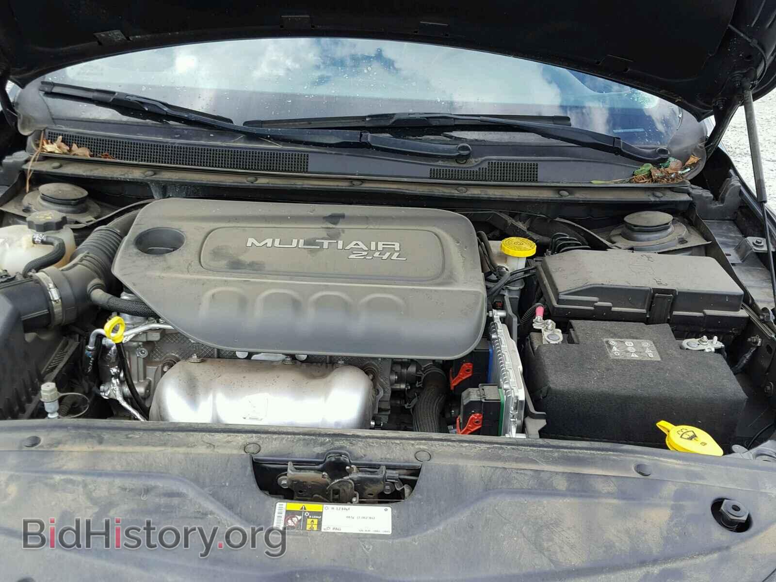 2016 CHRYSLER 200 - VIN: 1C3CCCAB9GN178092 - Фото 7