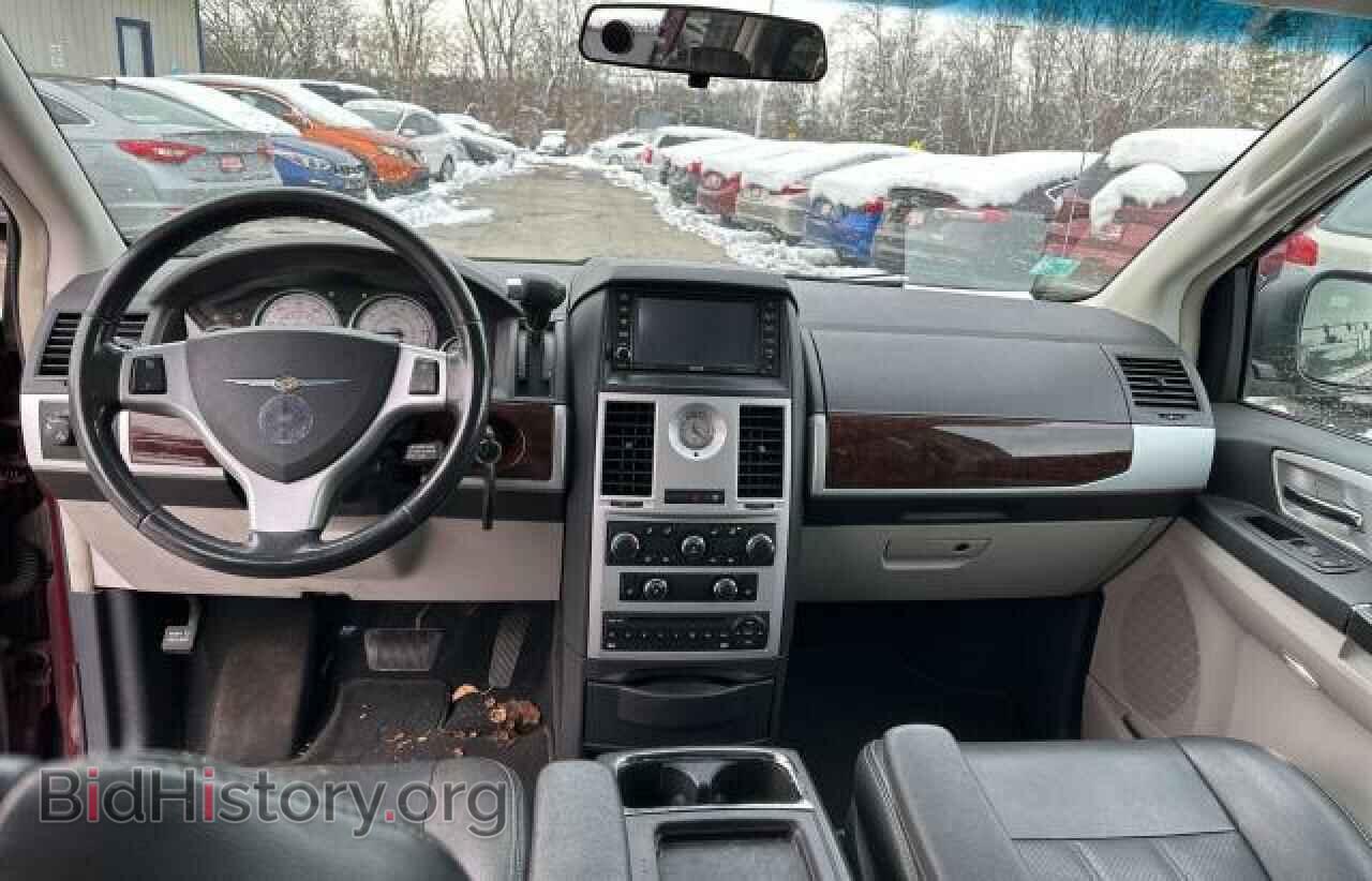 2009 CHRYSLER MINIVAN - VIN: 2A8HR54X89R667987 - Фото 9
