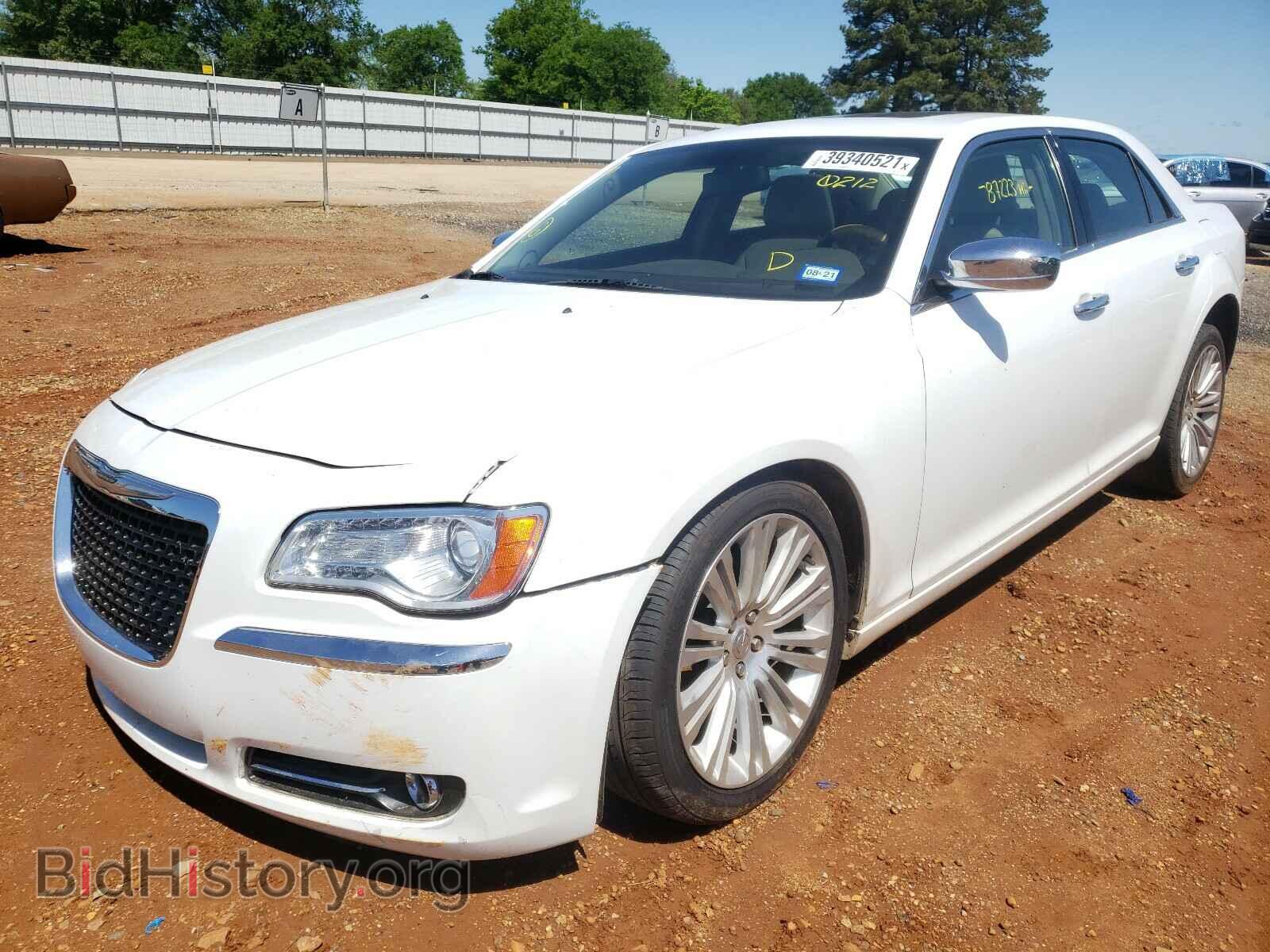 2014 CHRYSLER 300 - VIN: 2C3CCAEG2EH160212 - Фото 2