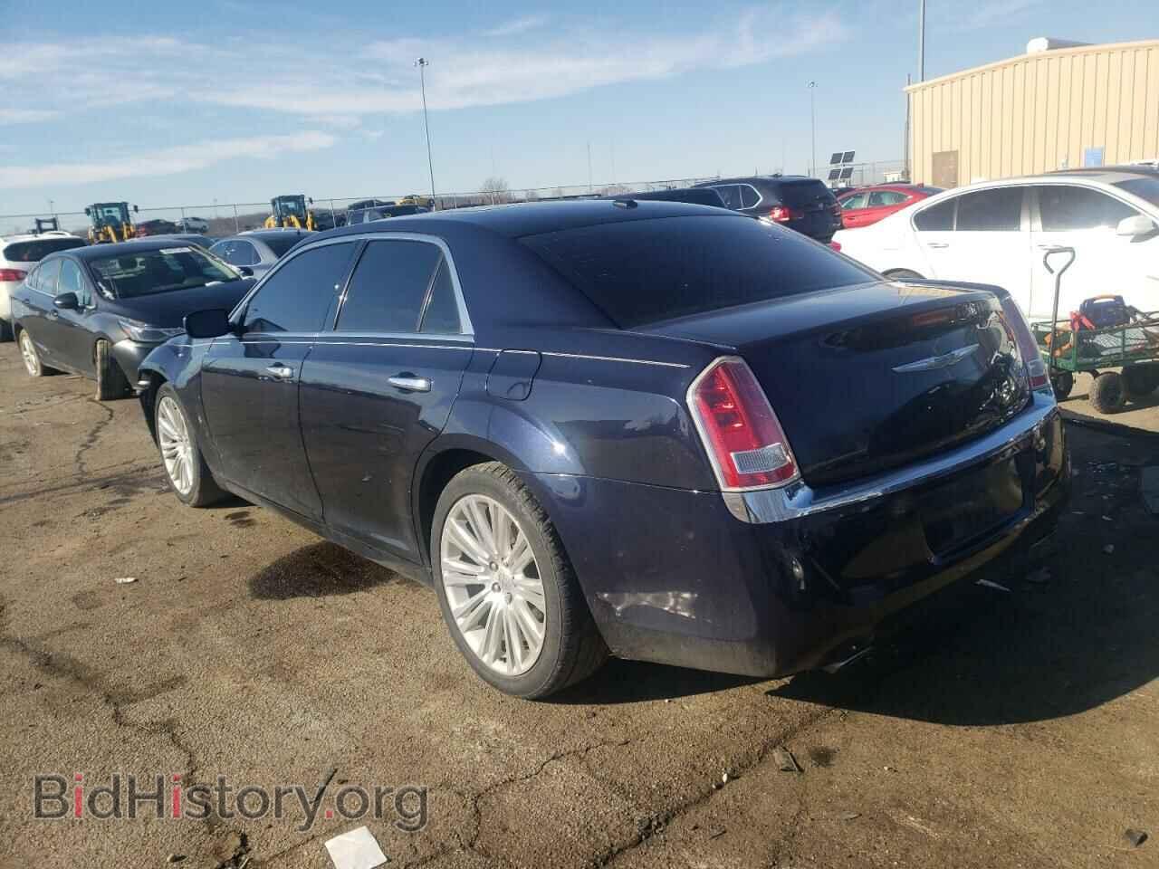 2012 CHRYSLER 300 - VIN: 2C3CCACG5CH138690 - Фото 2