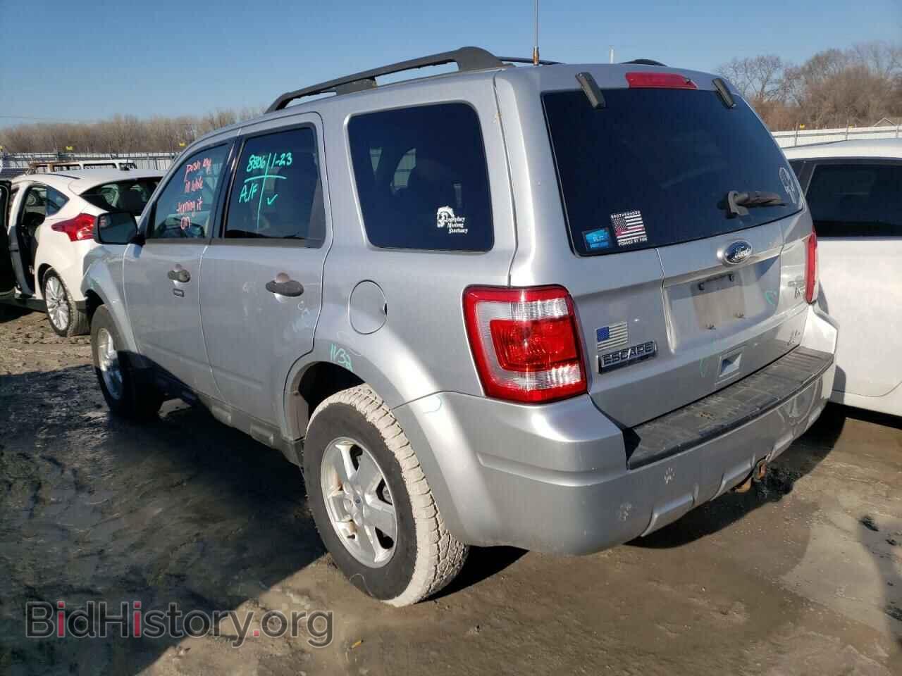 2010 FORD ESCAPE - VIN: 1FMCU0DG2AKD32709 - Фото 2