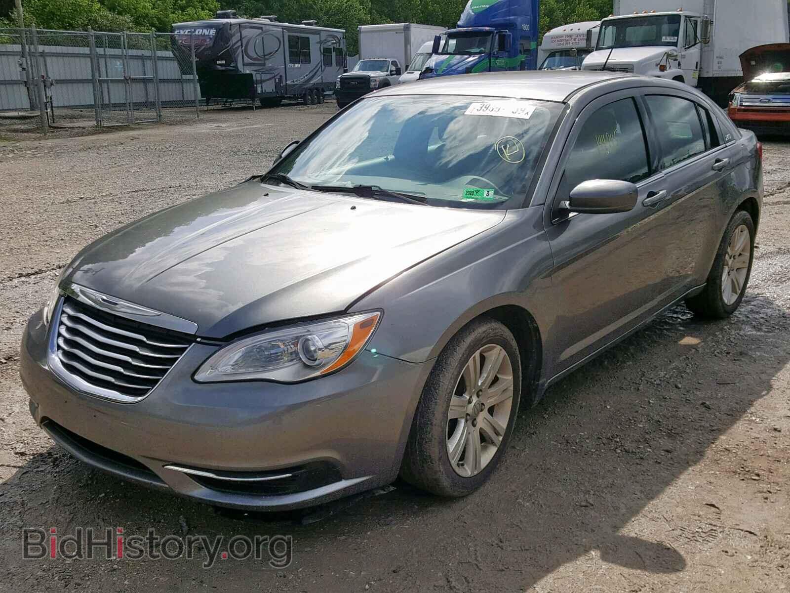 2013 CHRYSLER 200 - VIN: 1C3CCBAB5DN704997 - Photo 2