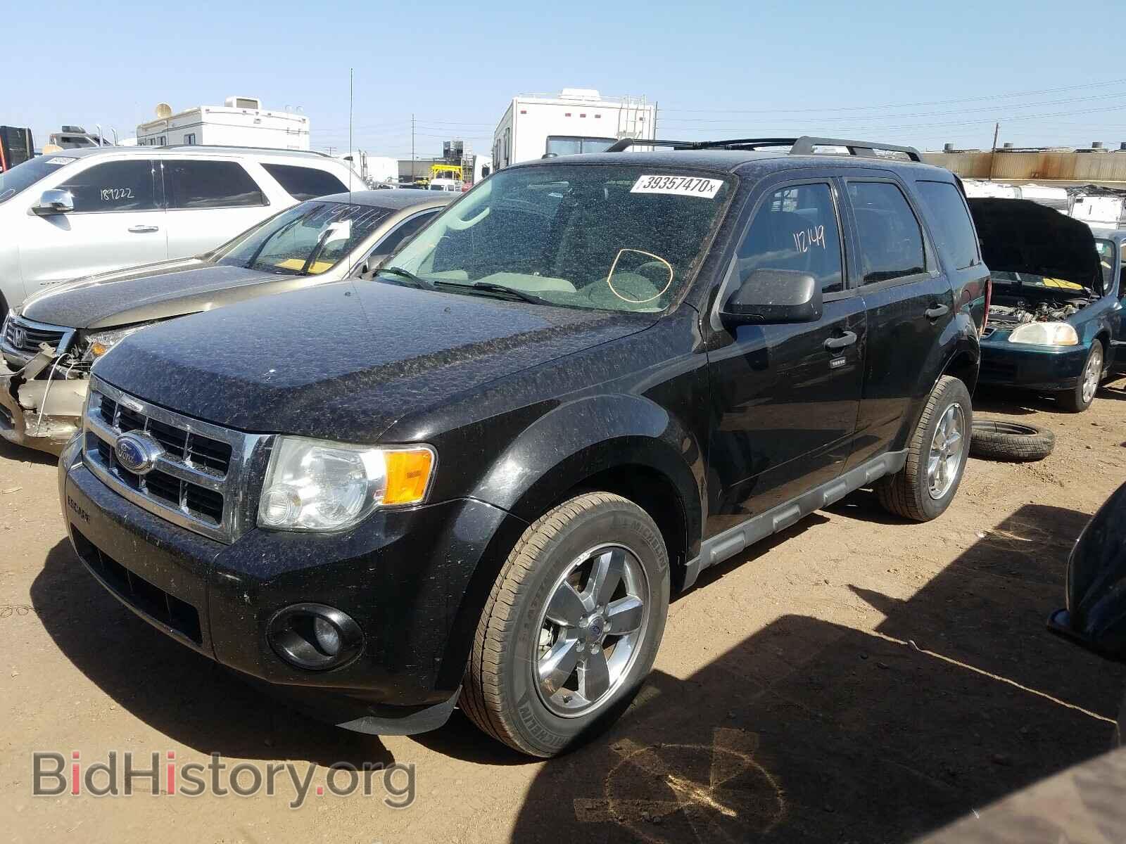 2011 FORD ESCAPE - VIN: 1FMCU0DG1BKC17889 - Фото 2