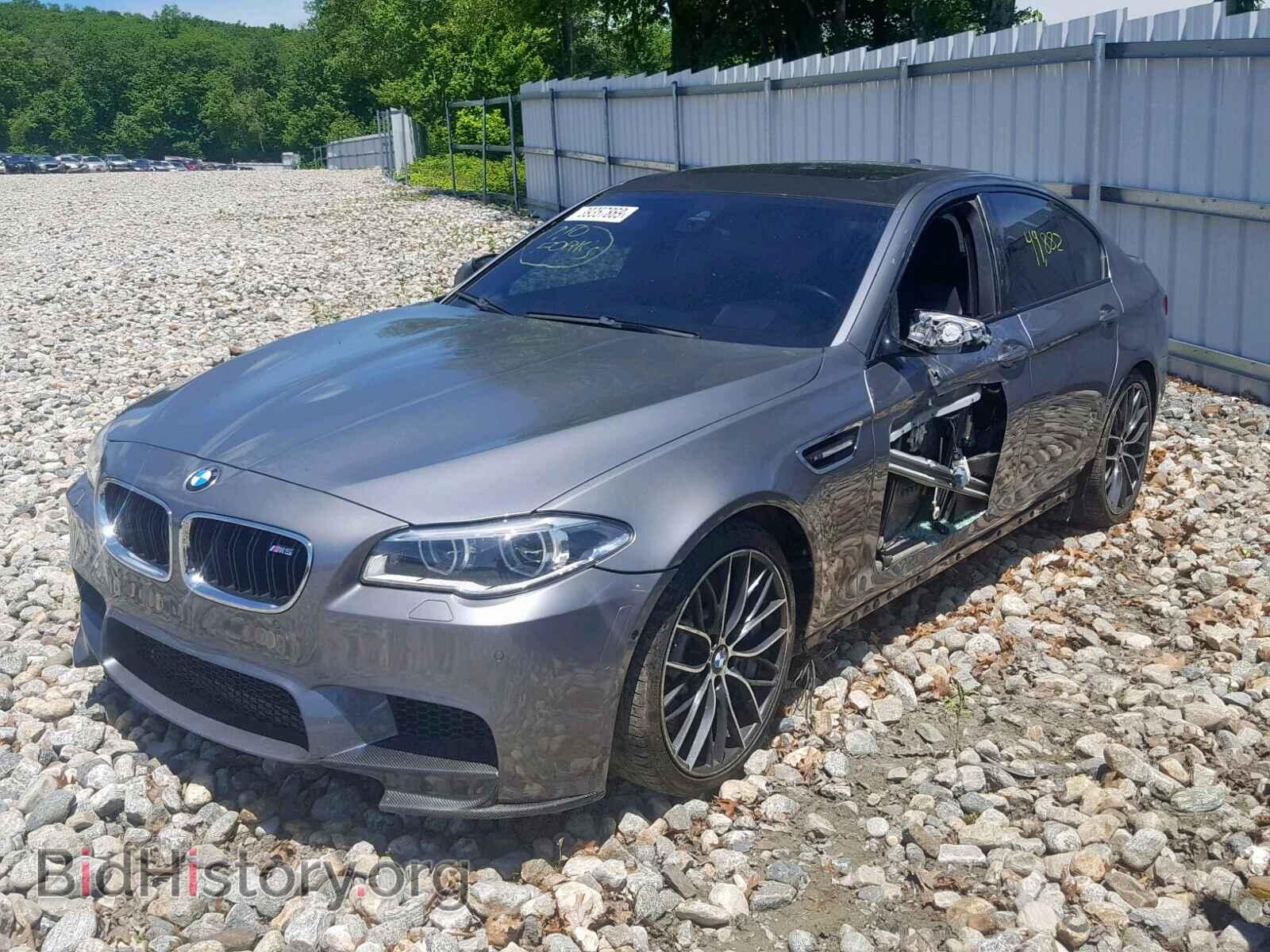 2014 BMW M5 - VIN: WBSFV9C58ED593574 - Фото 2