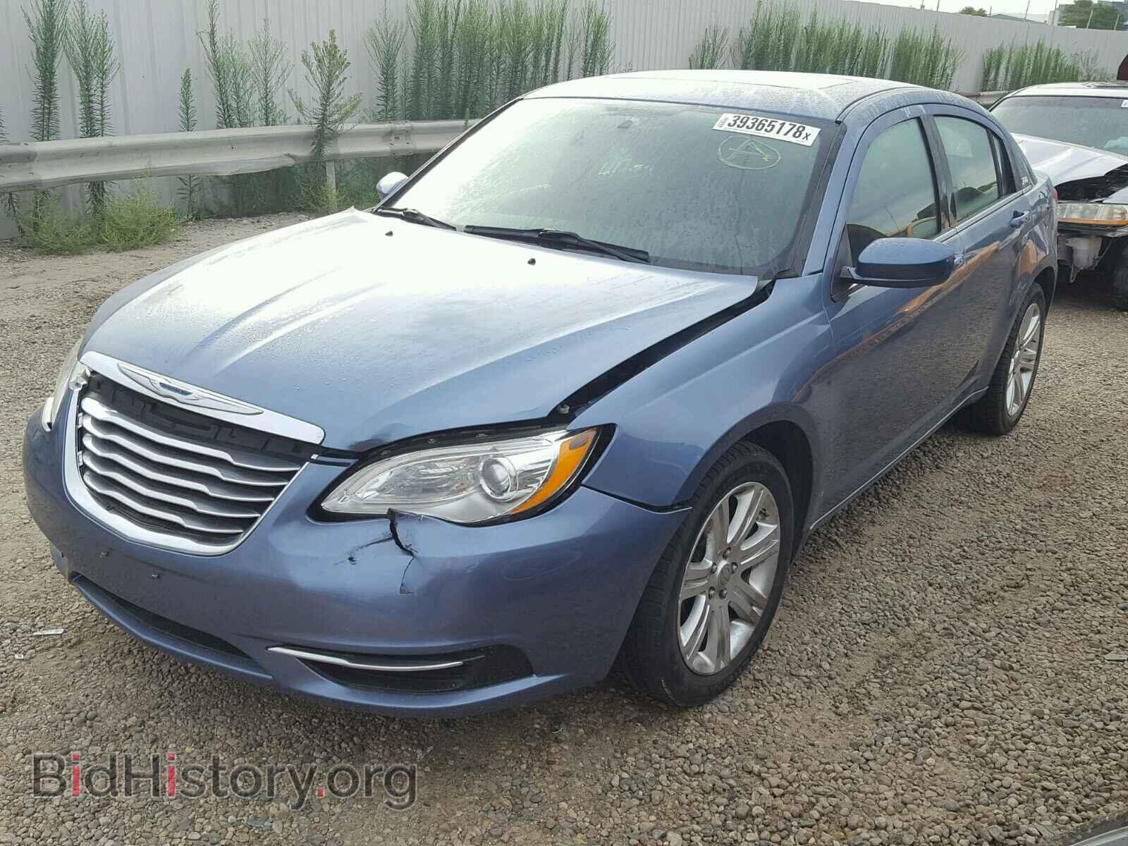 2011 CHRYSLER 200 - VIN: 1C3BC1FB6BN612230 - Фото 2