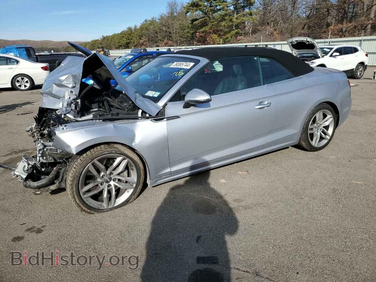 Photo WAUWNGF57KN009532 - AUDI A5 2019