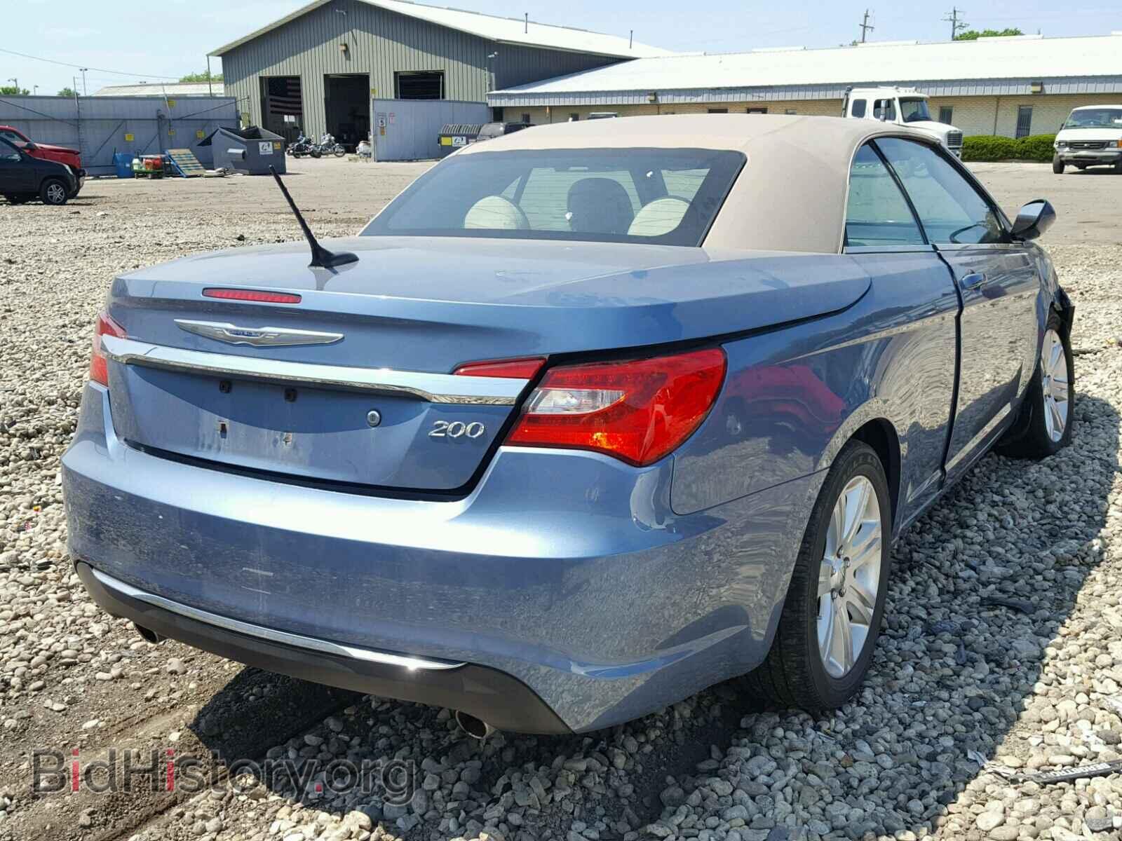 2011 CHRYSLER 200 - VIN: 1C3BC2EG9BN600494 - Фото 4