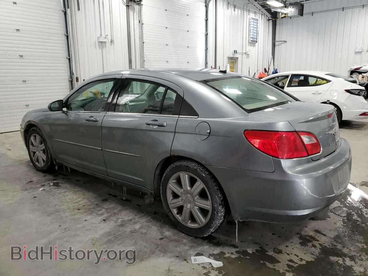 2010 CHRYSLER SEBRING - VIN: 1C3CC5FV8AN149575 - Фото 2