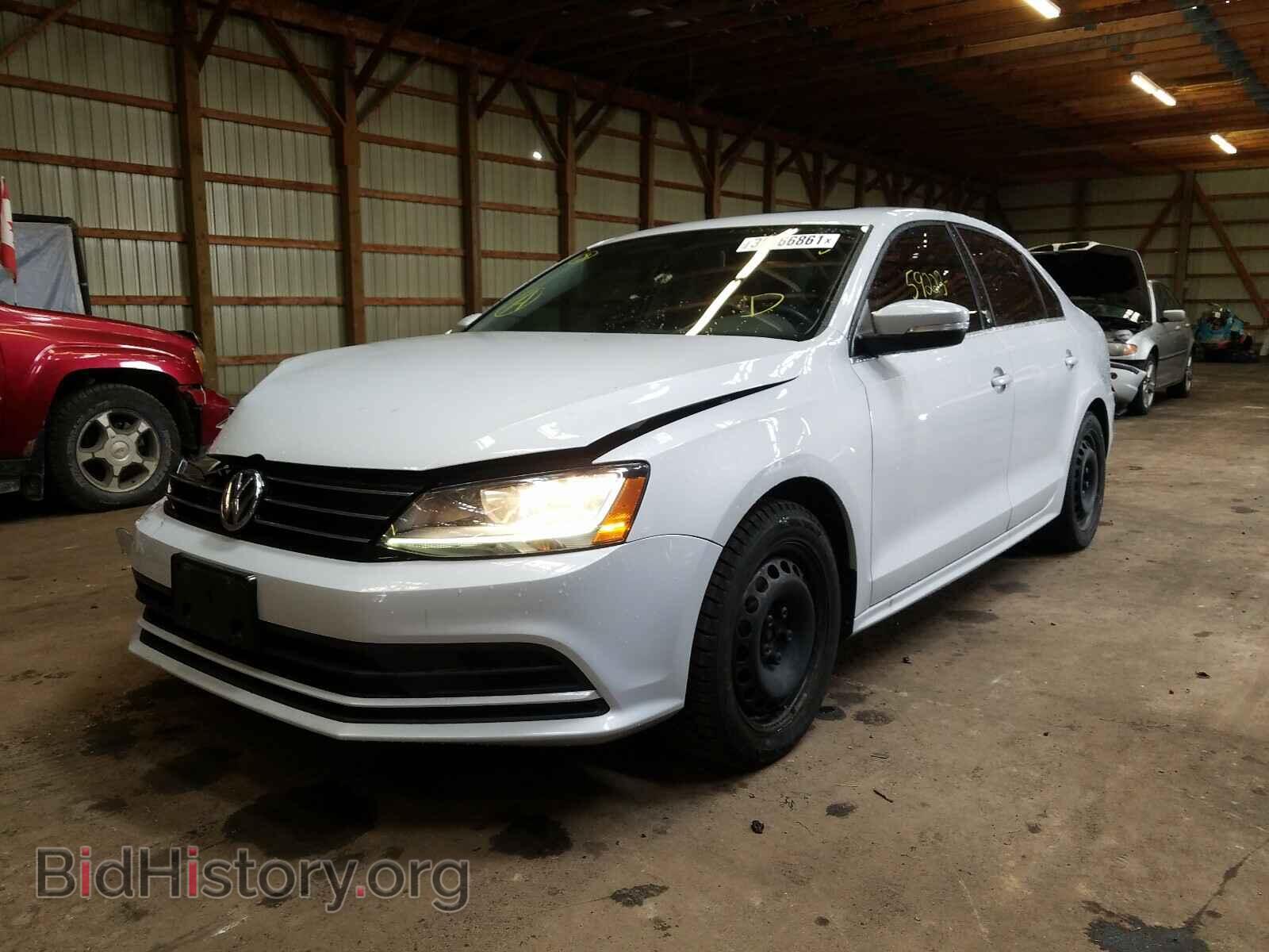 2017 VOLKSWAGEN JETTA - VIN: 3VWDB7AJ8HM237076 - Фото 2