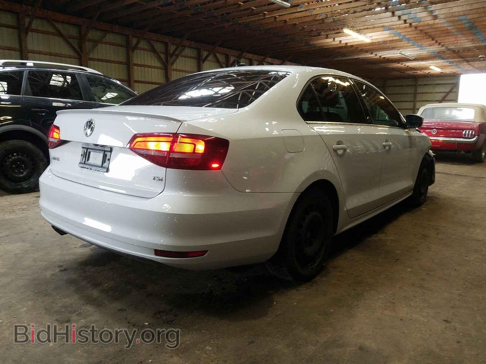 2017 VOLKSWAGEN JETTA - VIN: 3VWDB7AJ8HM237076 - Фото 4