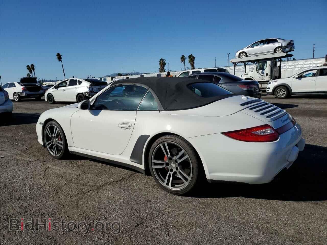 2011 PORSCHE 911 - VIN: WP0CB2A94BS754820 - Фото 2