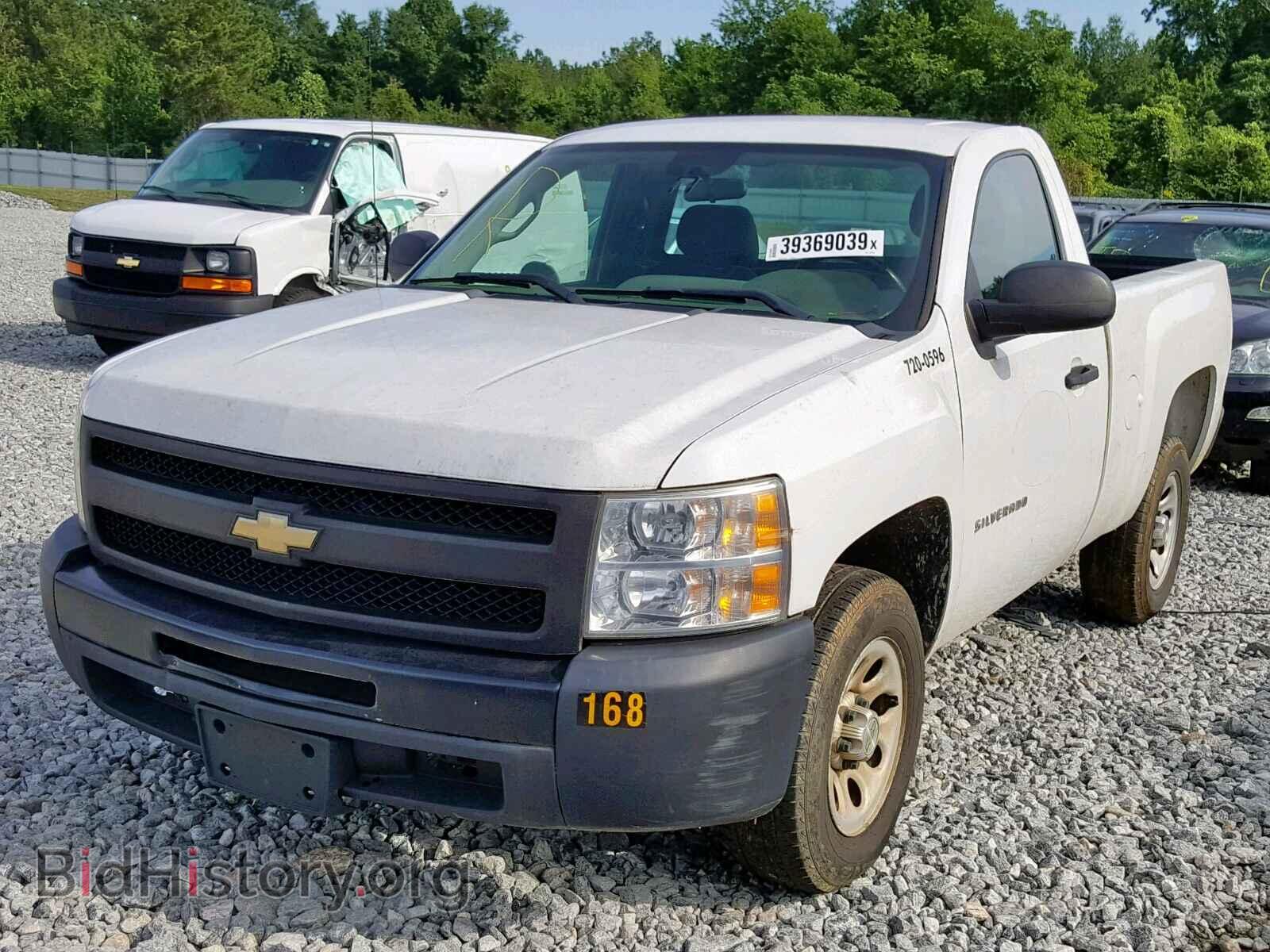 2010 CHEVROLET SILVERADO - VIN: 1GCPCPEX1AZ279735 - Фото 2