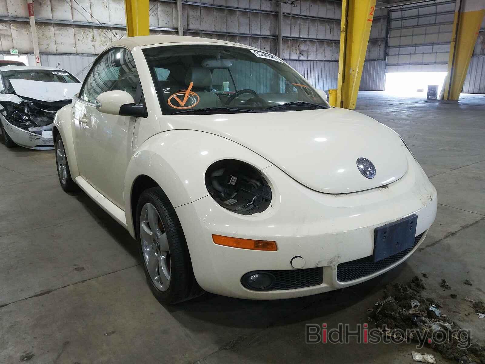 Photo 3VWSF31Y56M305283 - VOLKSWAGEN BEETLE 2006