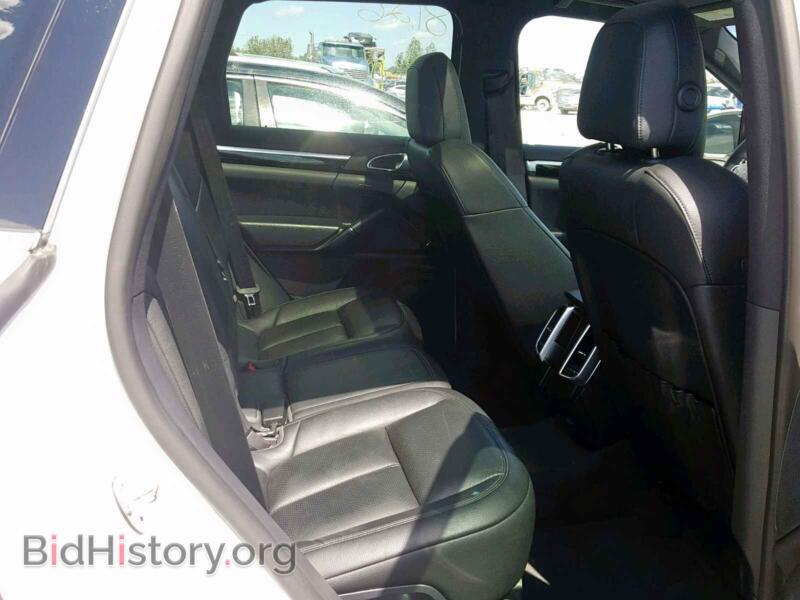 2017 Porsche CAYENNE (VIN WP1AA2A29HKA89286) — фото 6 из 10