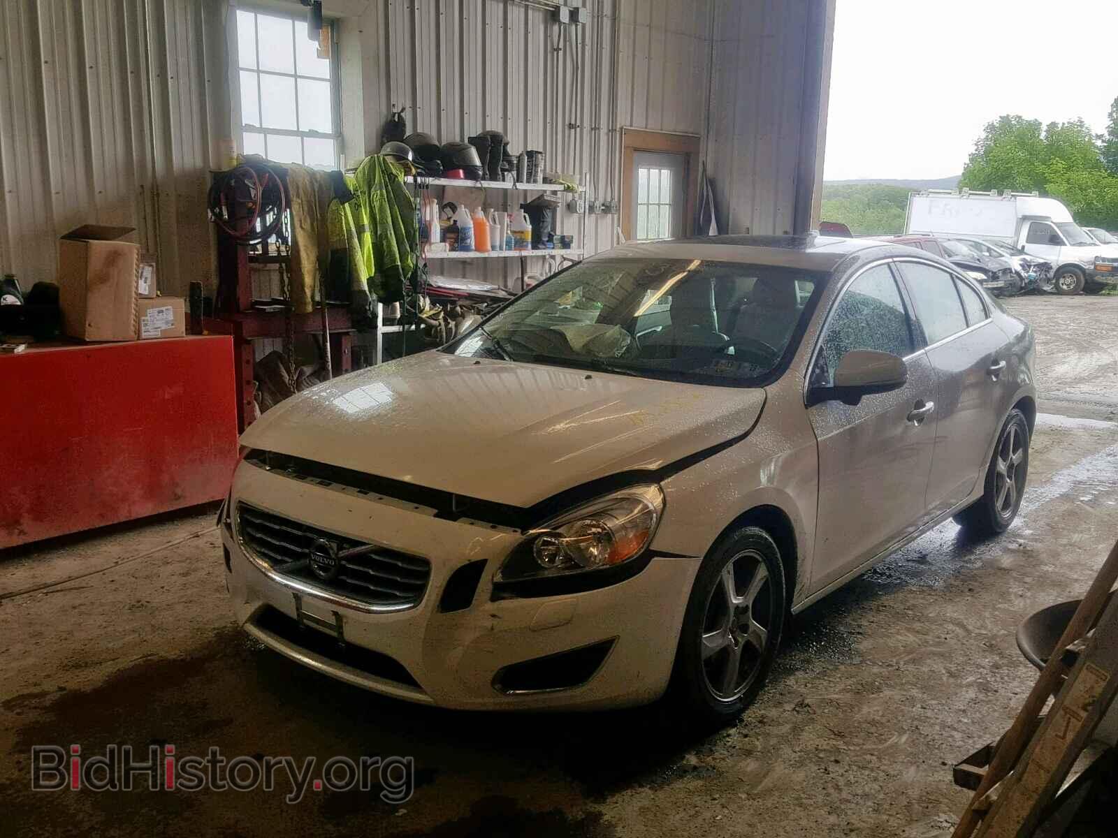 2013 VOLVO S60 - VIN: YV1612FH1D2199600 - Фото 2
