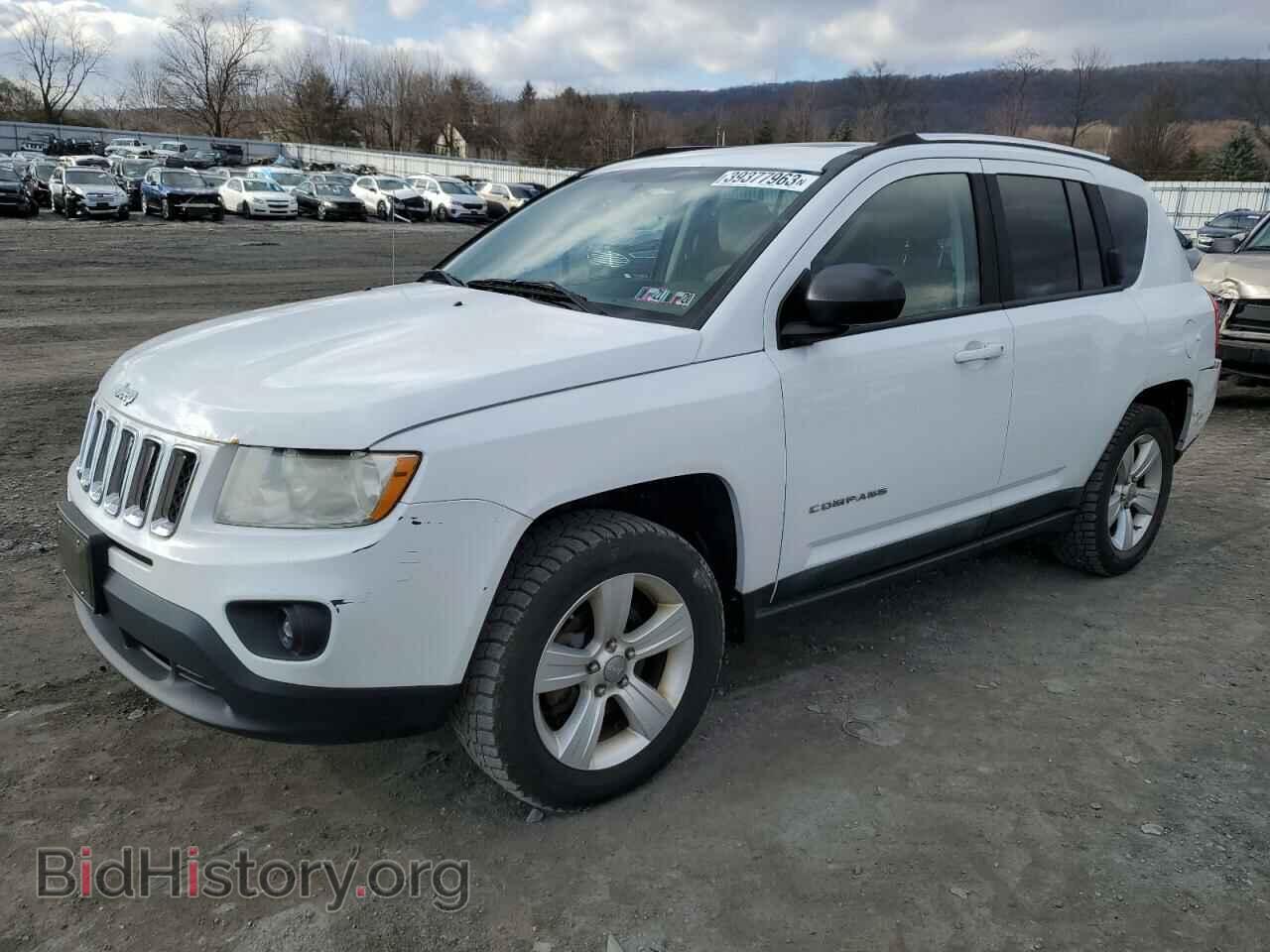 Photo 1J4NF1FB9BD282986 - JEEP COMPASS 2011