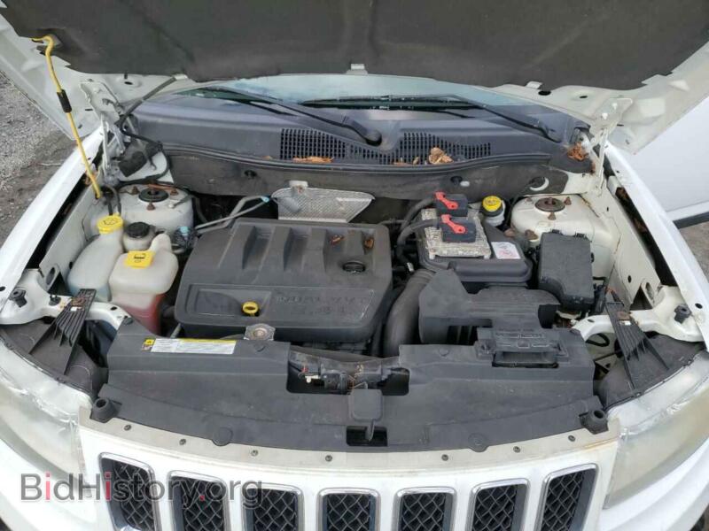 2011 Jeep COMPASS (VIN 1J4NF1FB9BD282986) — photo 12 of 13