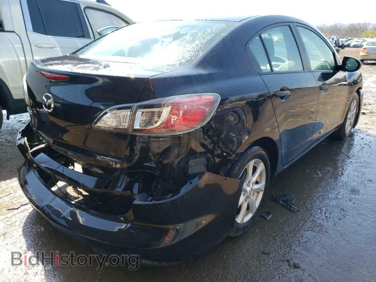 2011 MAZDA 3 - VIN: JM1BL1VG8B1380200 - Фото 4