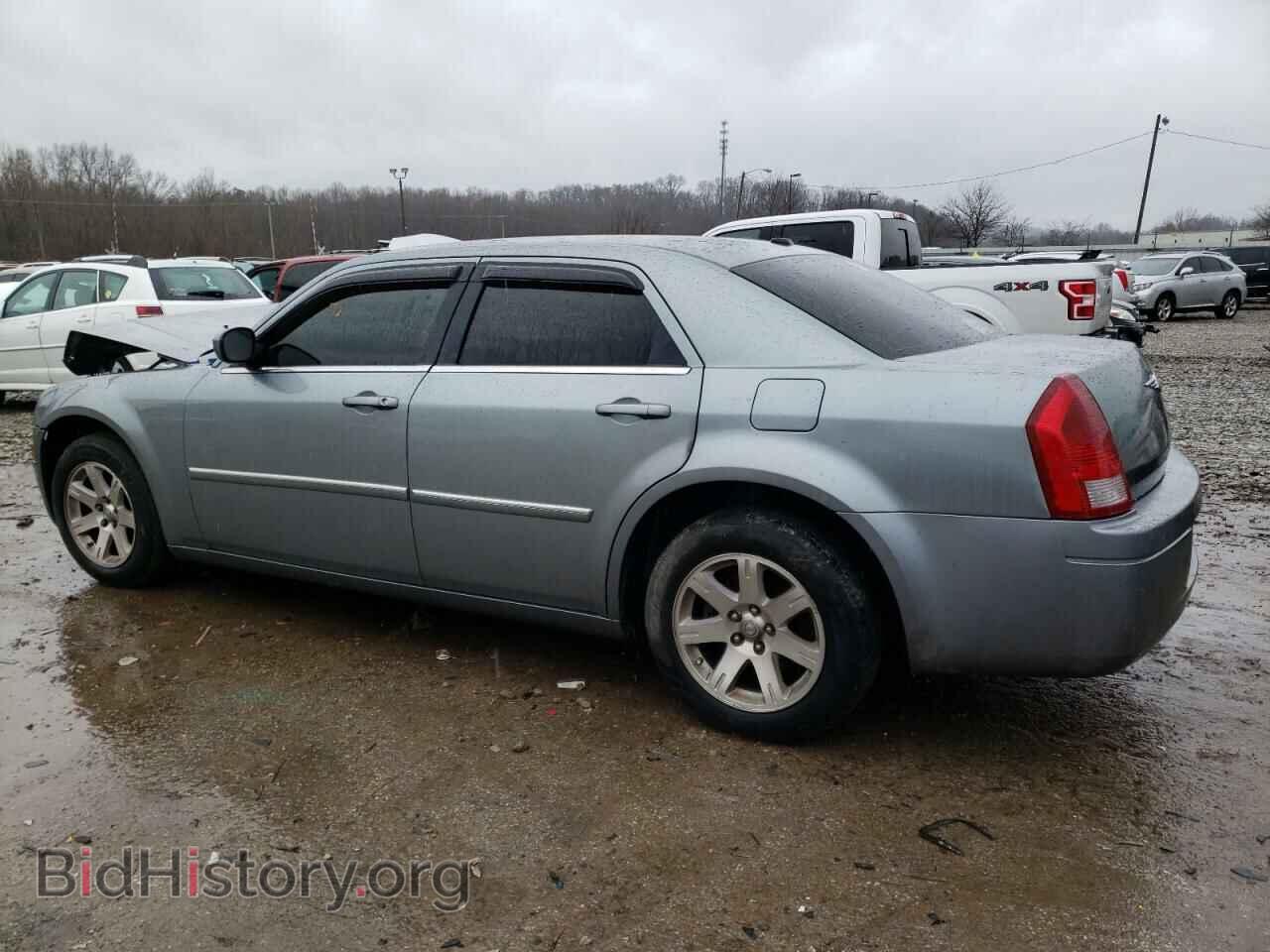 2007 CHRYSLER 300 - VIN: 2C3KA53G77H718117 - Фото 2
