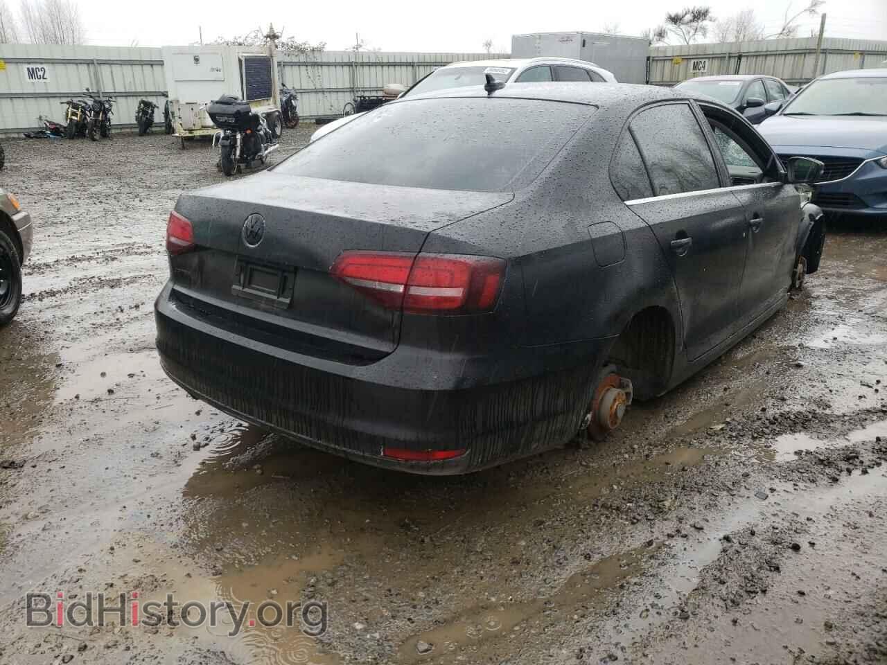 2017 VOLKSWAGEN JETTA - VIN: 3VWDB7AJ5HM326734 - Фото 4
