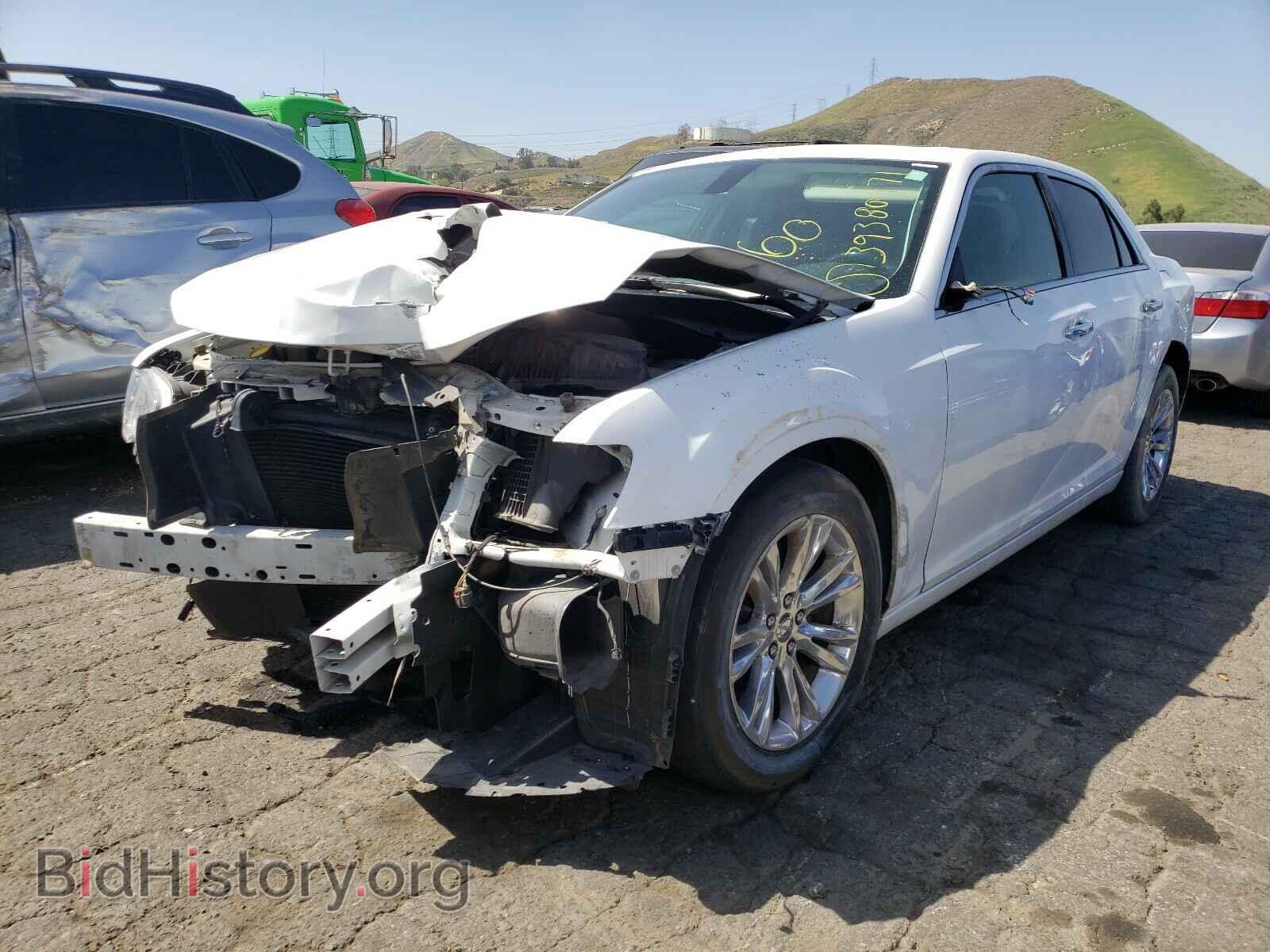 2016 CHRYSLER 300 - VIN: 2C3CCAEG2GH324805 - Фото 2