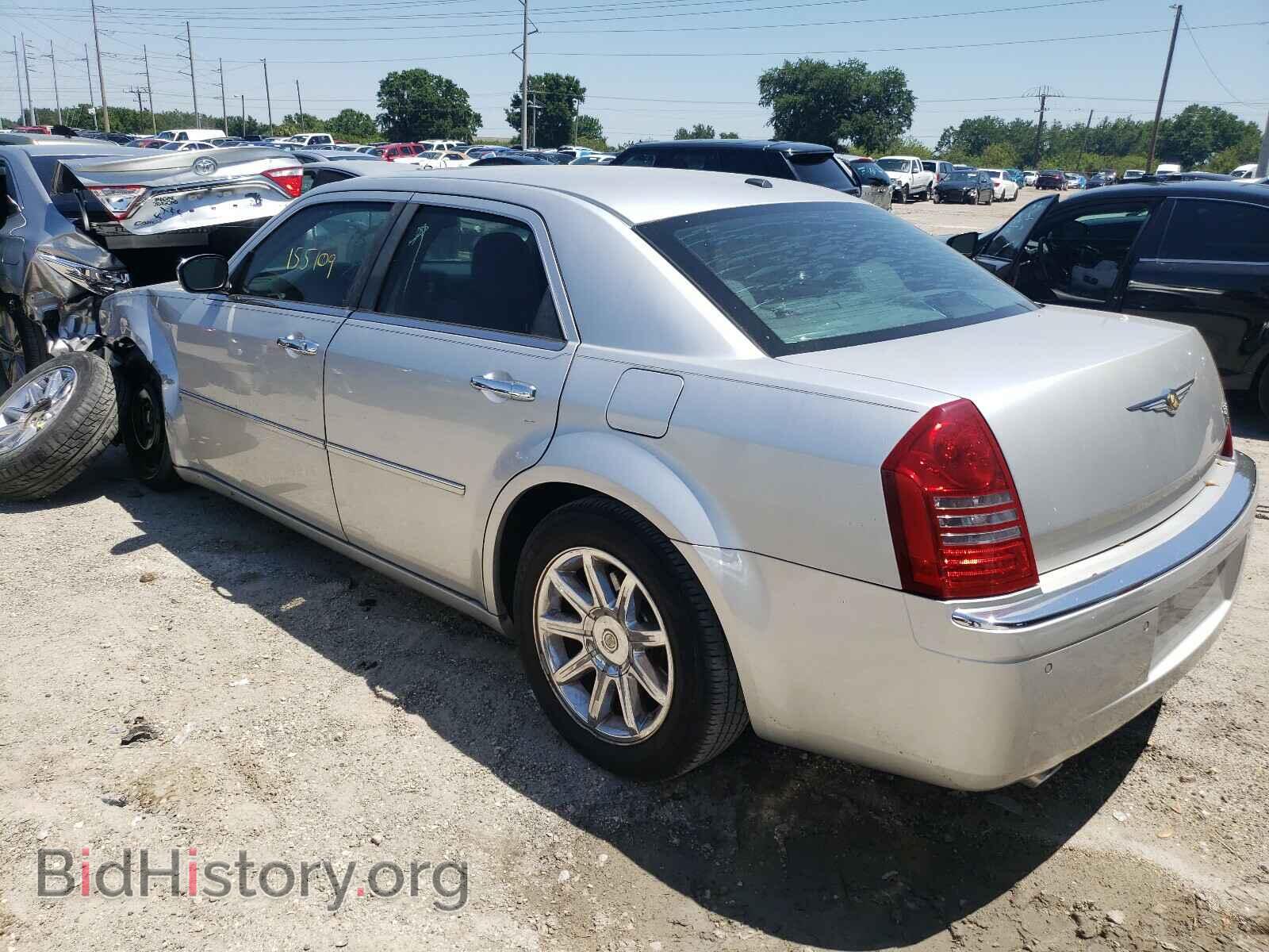 2006 CHRYSLER 300 - VIN: 2C3LA63H56H497070 - Фото 3