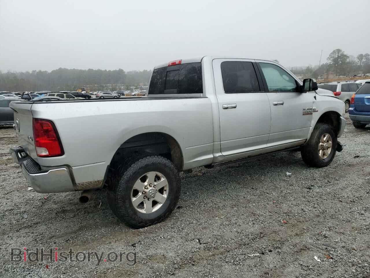 2015 RAM All Models - VIN: 3C6UR5DL4FG697189 - Photo 3