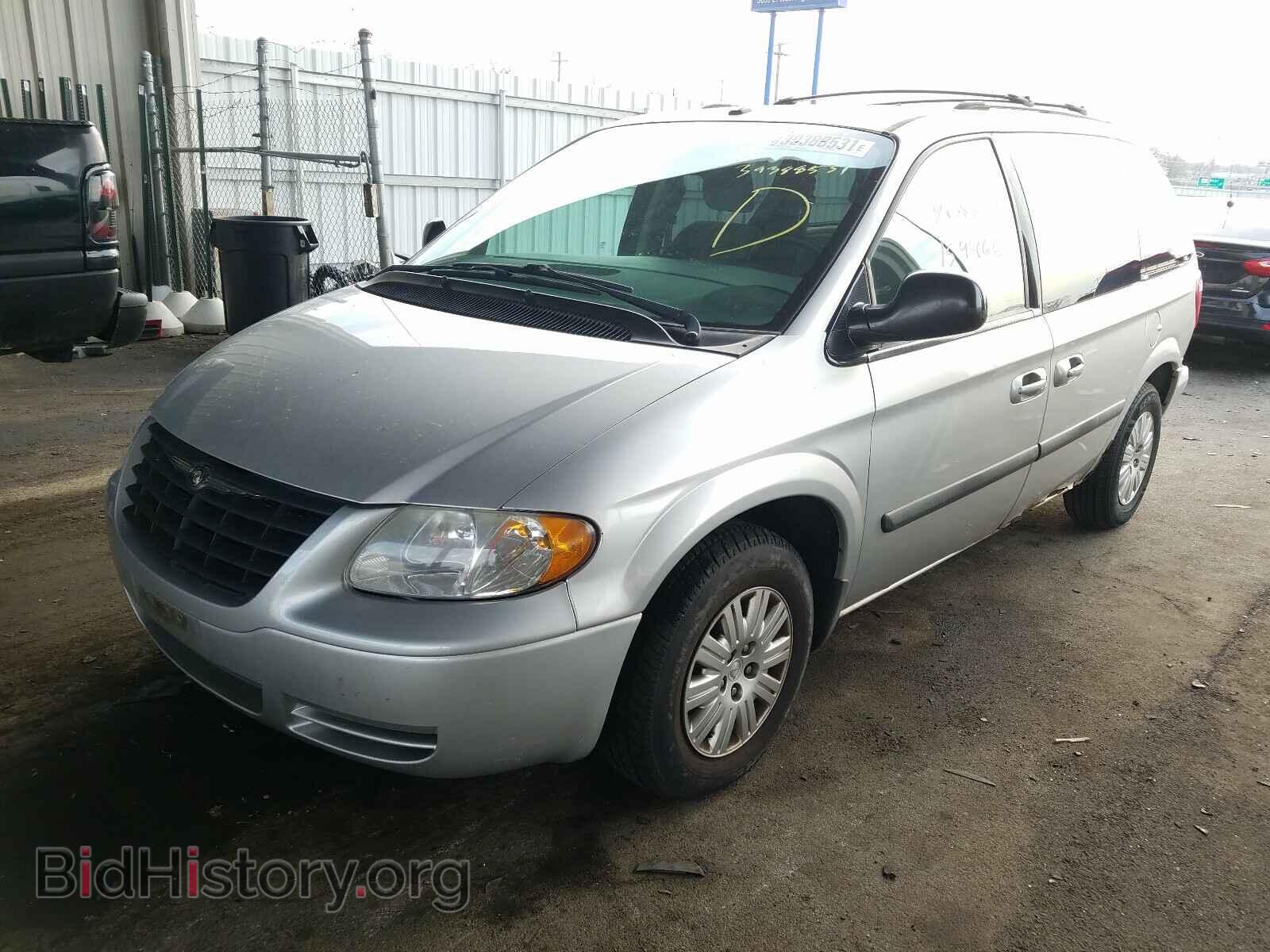 2006 CHRYSLER MINIVAN - VIN: 1A4GP45R06B664377 - Фото 2
