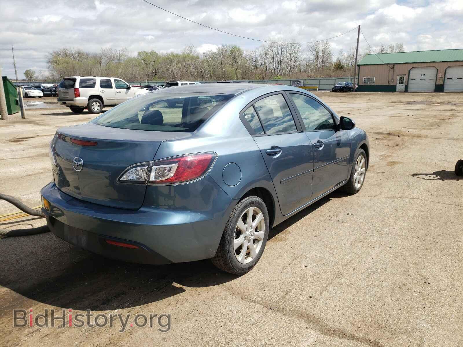 2011 MAZDA 3 - VIN: JM1BL1VFXB1498952 - Photo 4