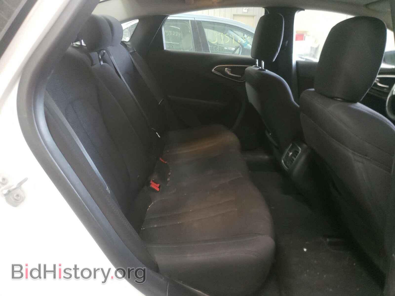 2016 CHRYSLER 200 - VIN: 1C3CCCAG8GN172103 - Фото 6