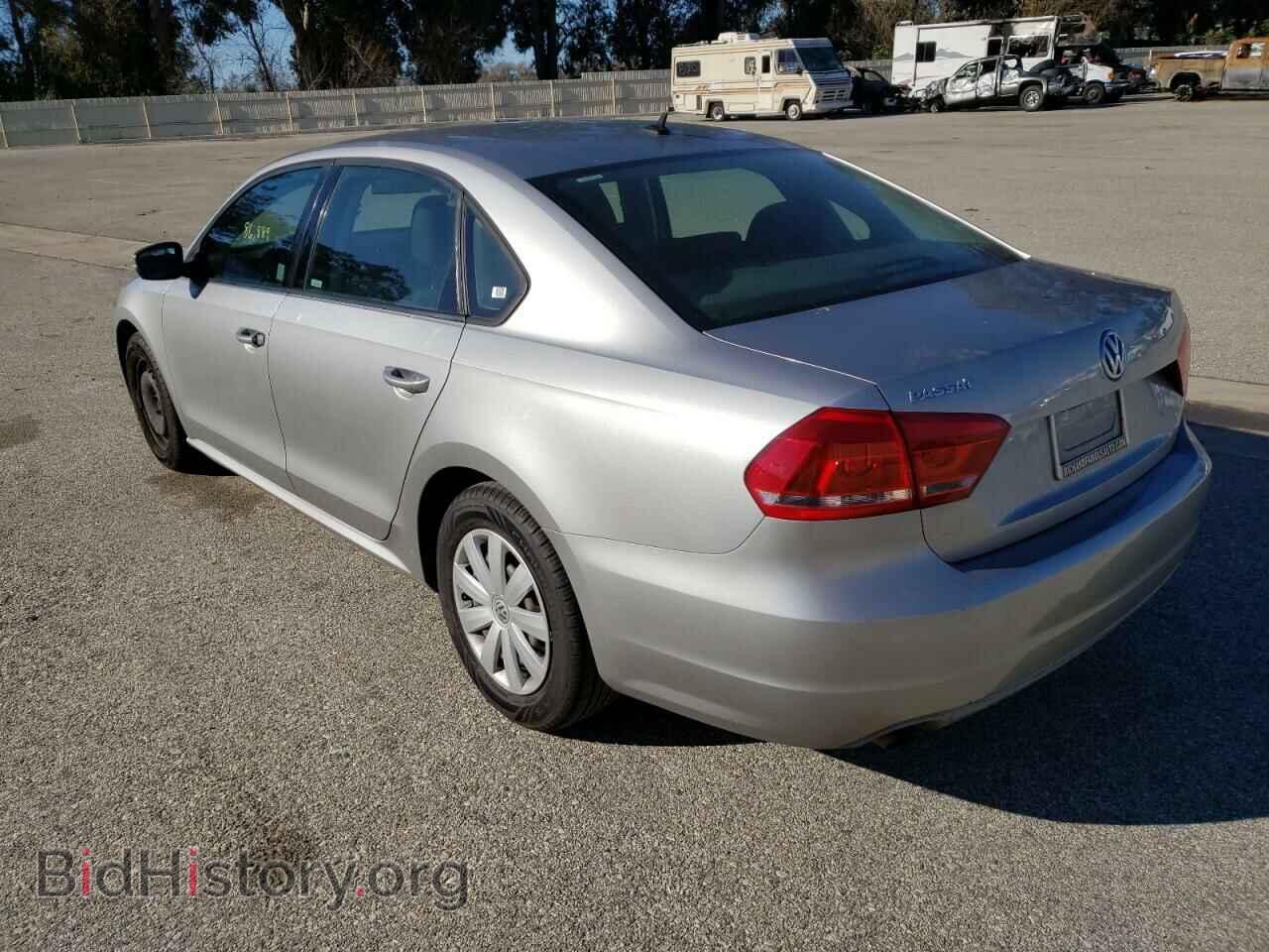 2013 VOLKSWAGEN PASSAT - VIN: 1VWAP7A33DC048496 - Фото 2