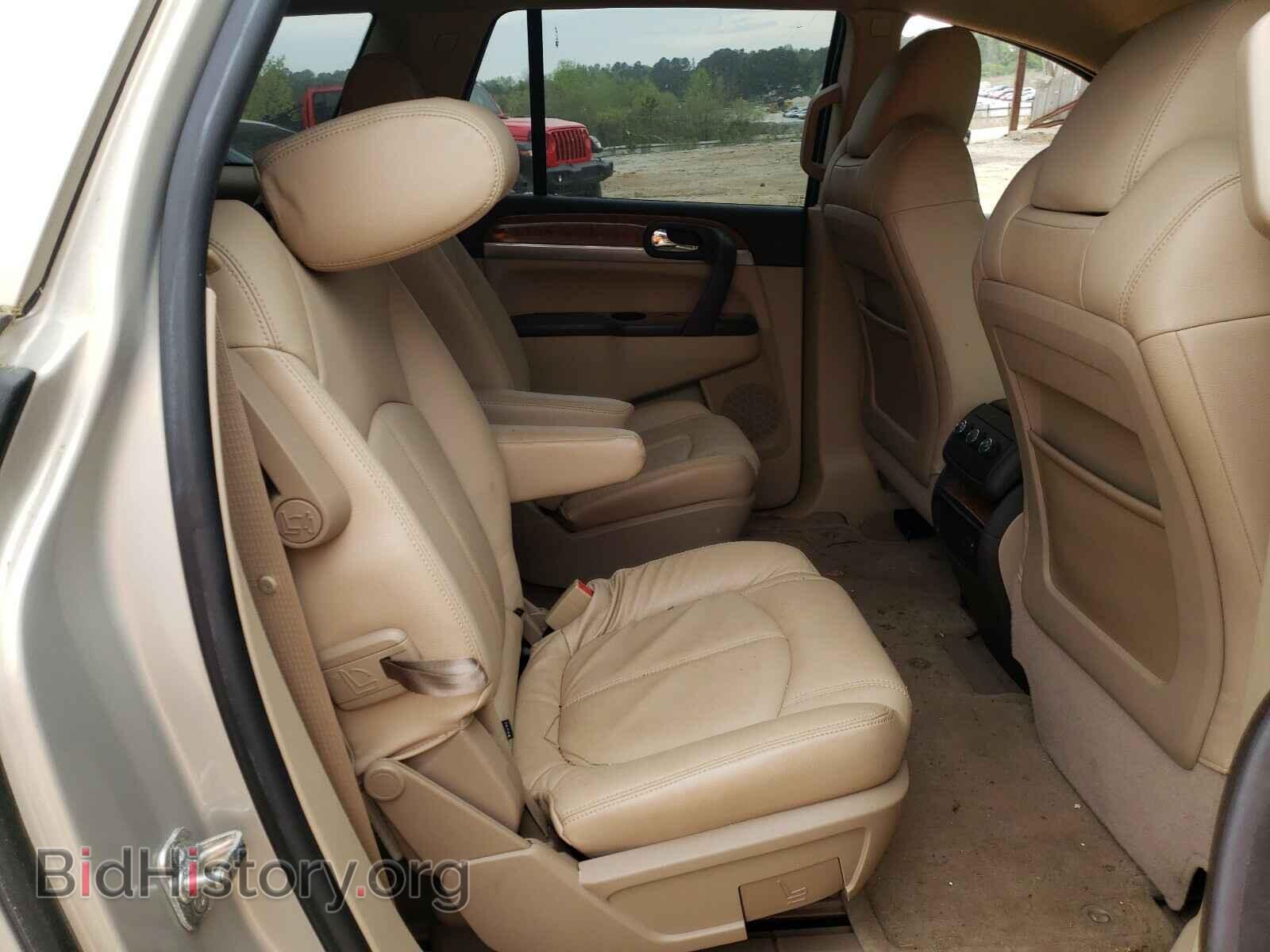 2011 BUICK ENCLAVE - VIN: 5GAKRAED9BJ256555 - Photo 6
