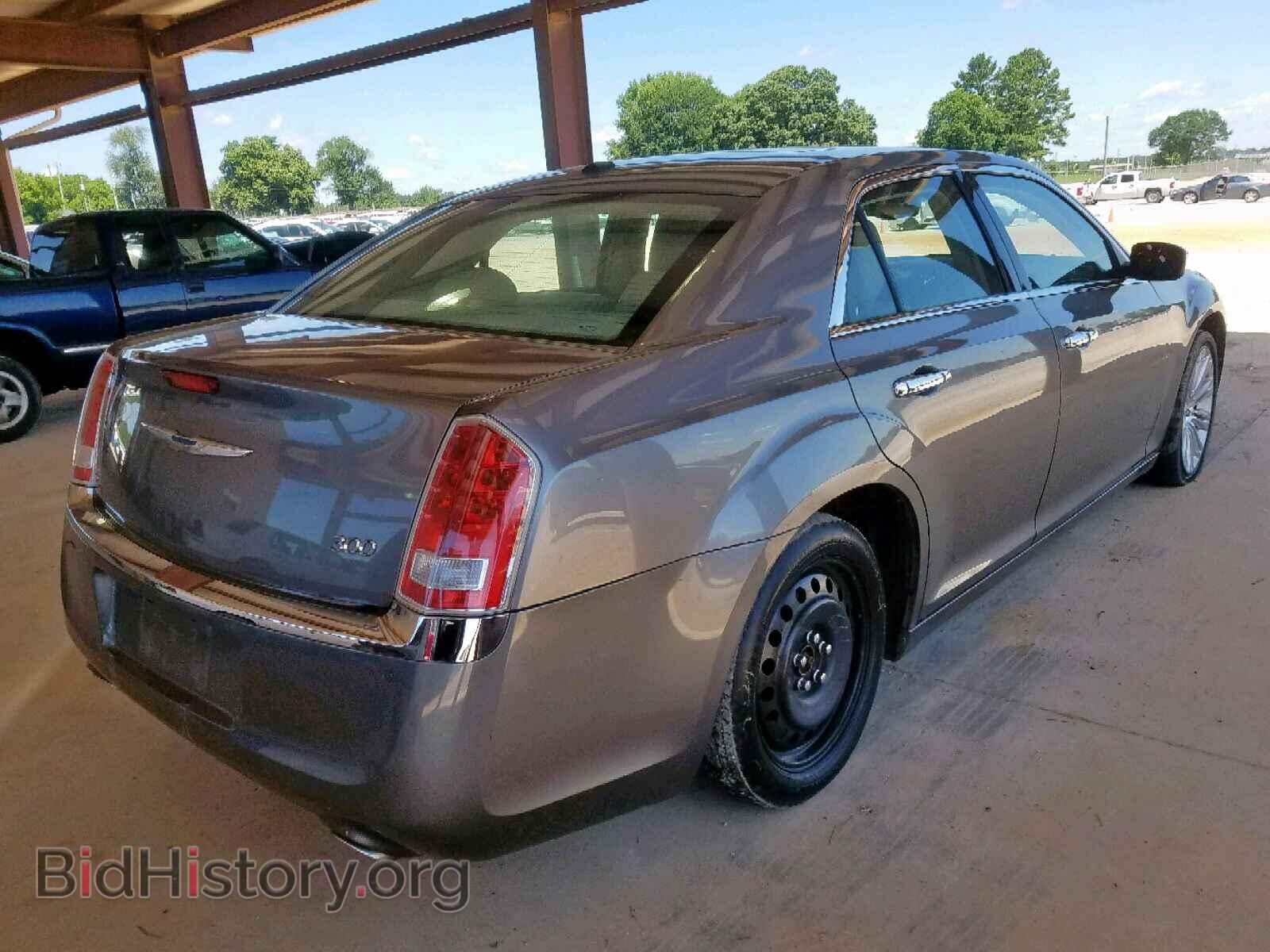 2011 CHRYSLER 300 - VIN: 2C3CA5CG5BH563659 - Фото 4