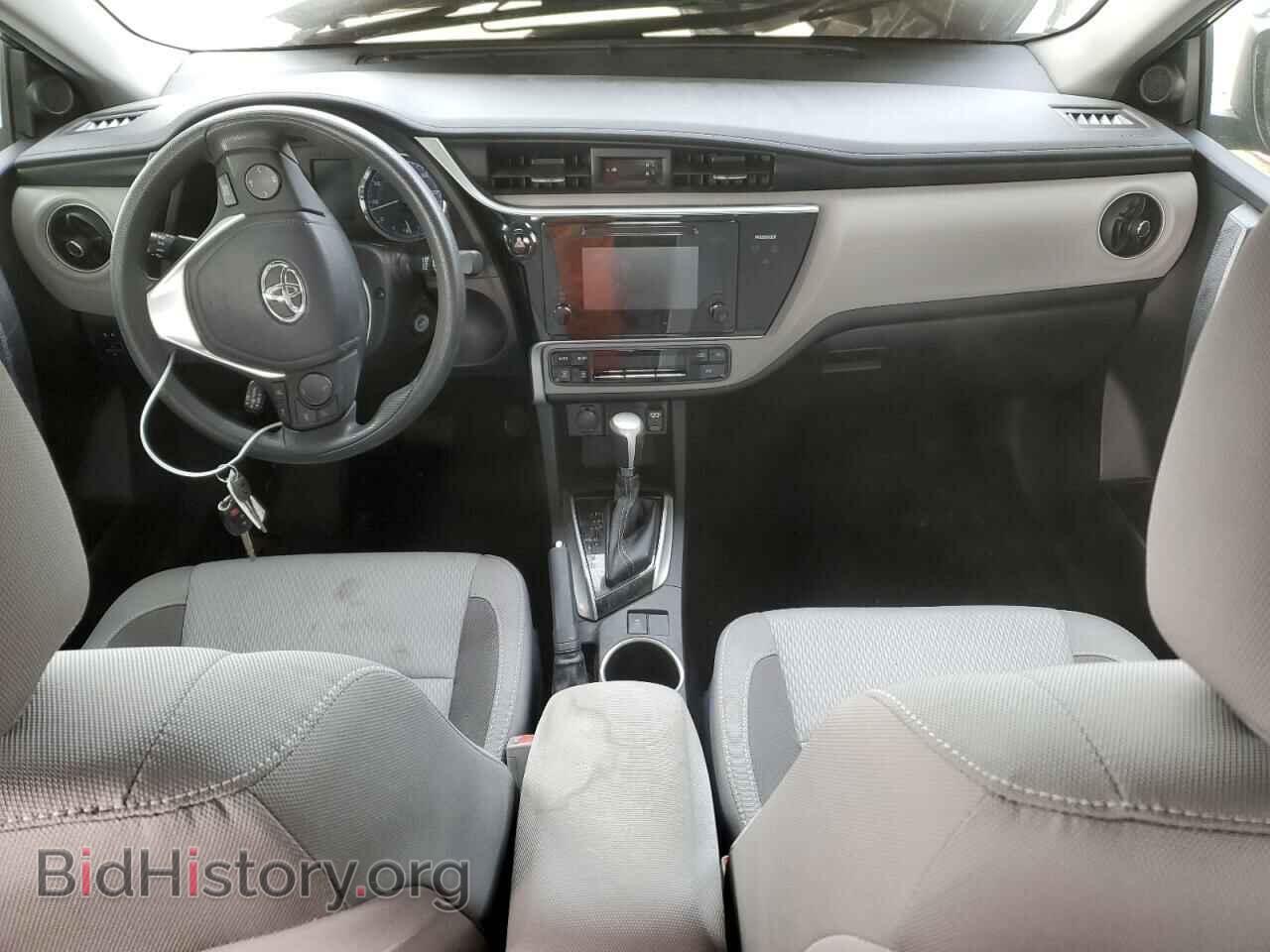 2017 TOYOTA COROLLA - VIN: 2T1BURHE7HC811104 - Фото 8
