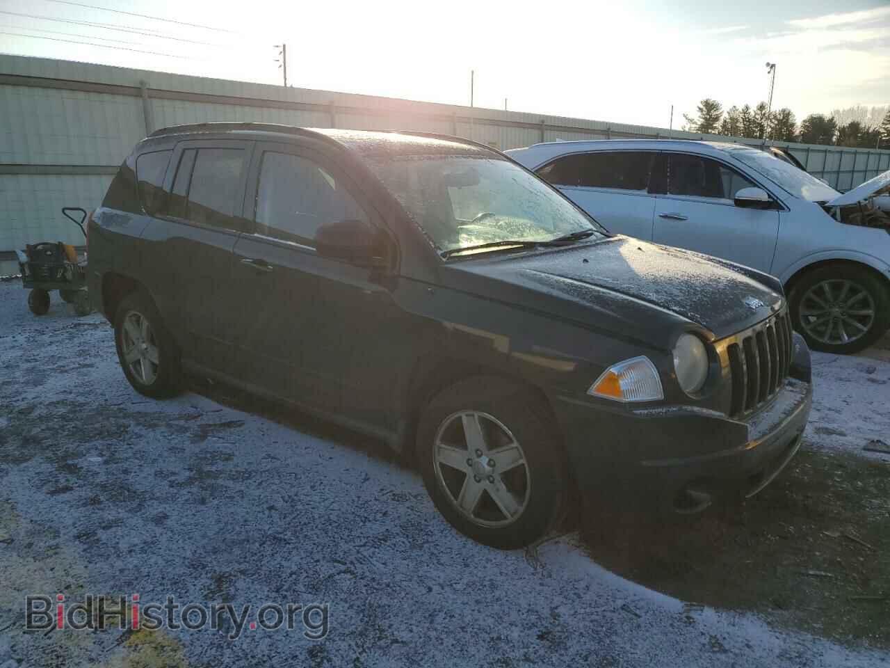 2010 JEEP COMPASS - VIN: 1J4NF4FB1AD505330 - Photo 4