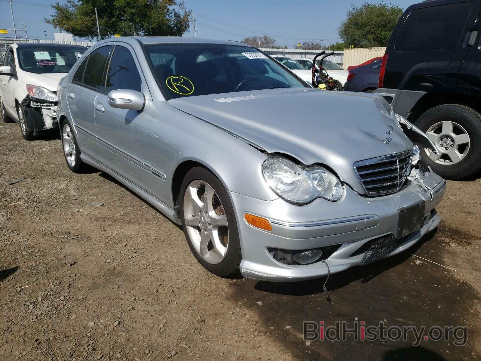 Photo WDBRF52H57F887493 - MERCEDES-BENZ C CLASS 2007