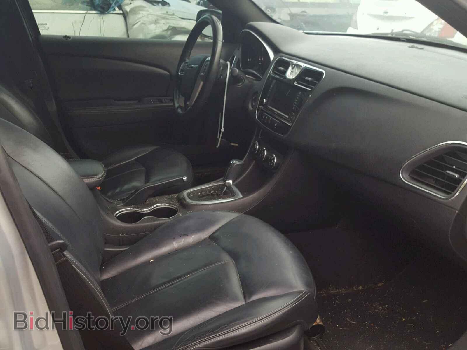2011 CHRYSLER 200 - VIN: 1C3BC2FB1BN500764 - Фото 5