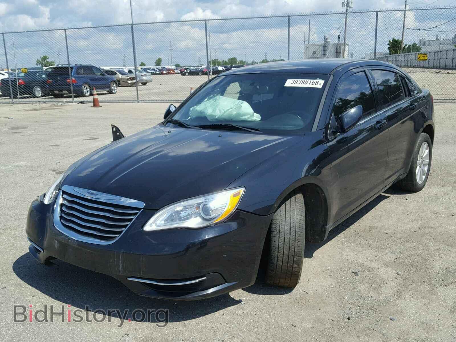 2013 CHRYSLER 200 - VIN: 1C3CCBBG5DN731546 - Фото 2