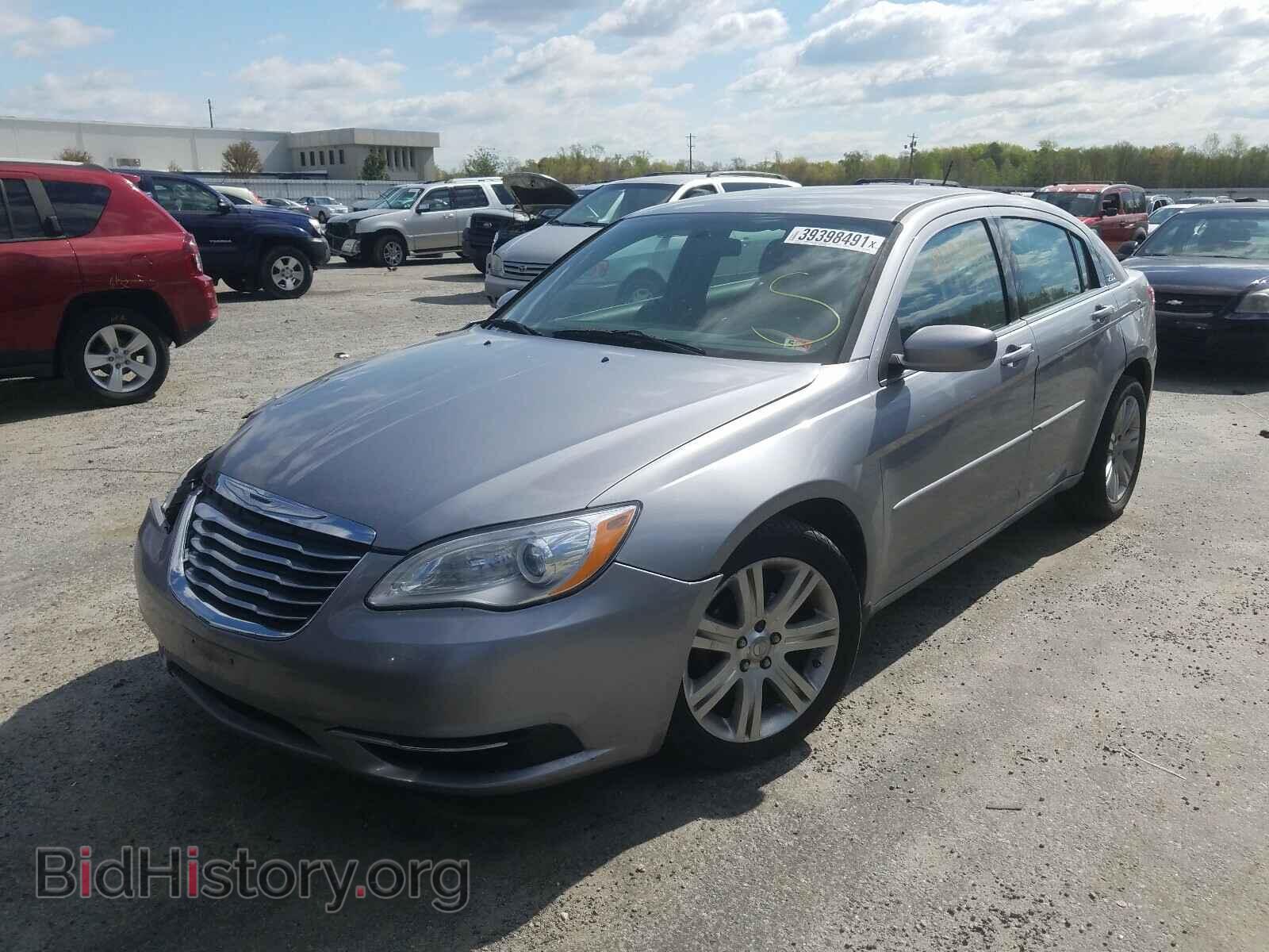 2013 CHRYSLER 200 - VIN: 1C3CCBBB7DN659155 - Фото 2
