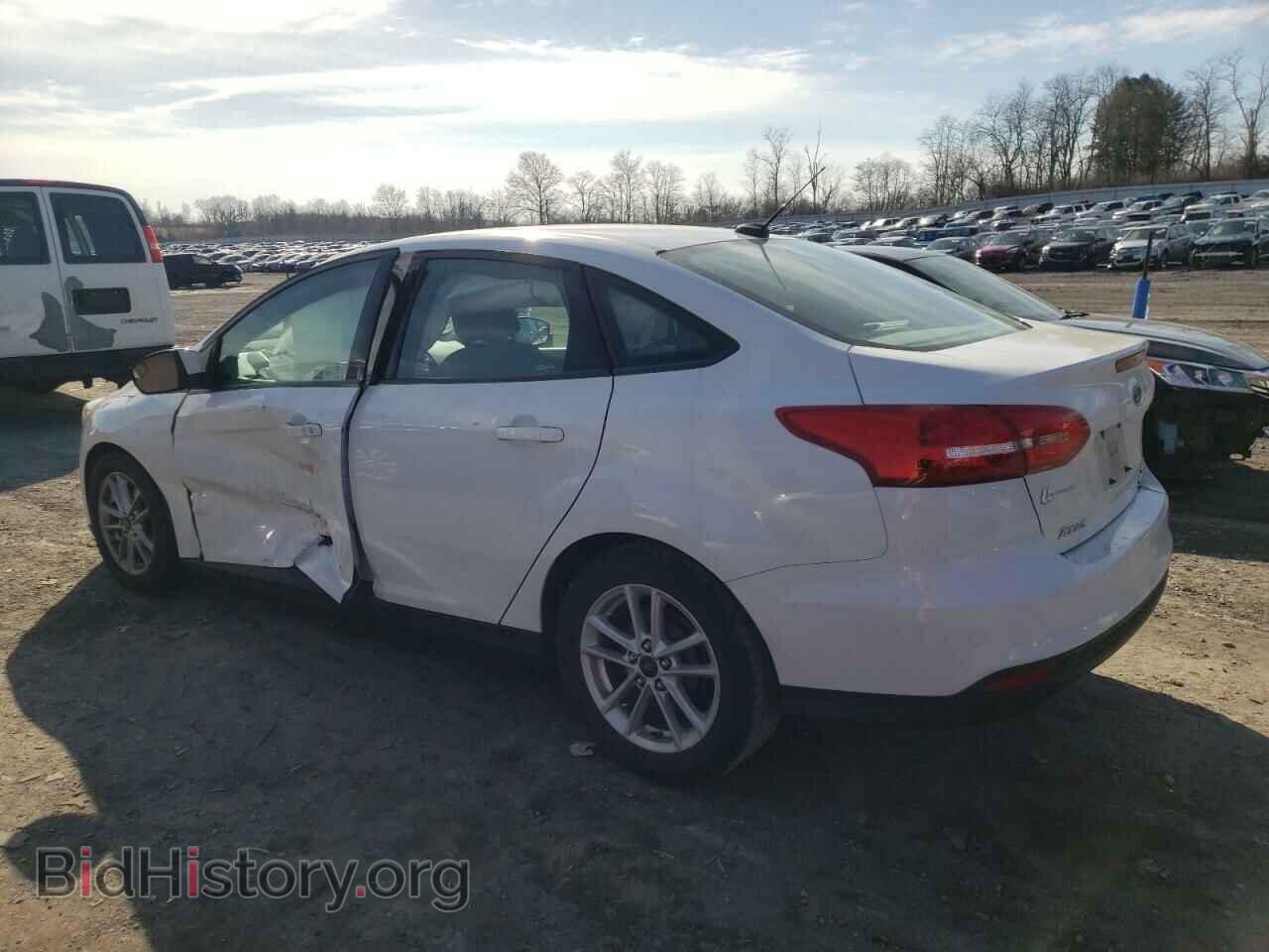 2016 FORD FOCUS - VIN: 1FADP3F27GL264855 - Photo 2