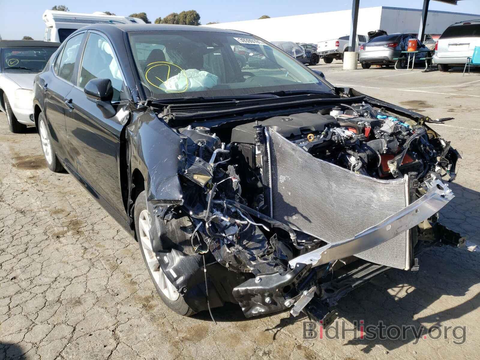 Photo 4T1C11AK2LU331123 - TOYOTA CAMRY 2020