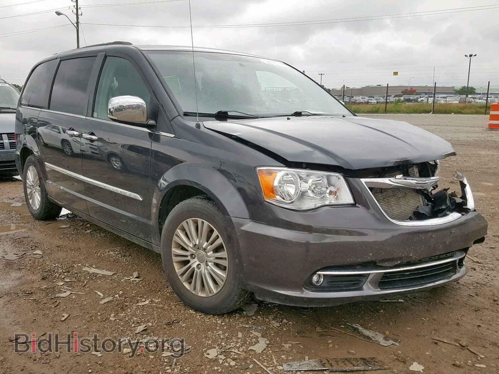 Photo 2A4RR8DG9BR759932 - CHRYSLER TOWN & COU 2011