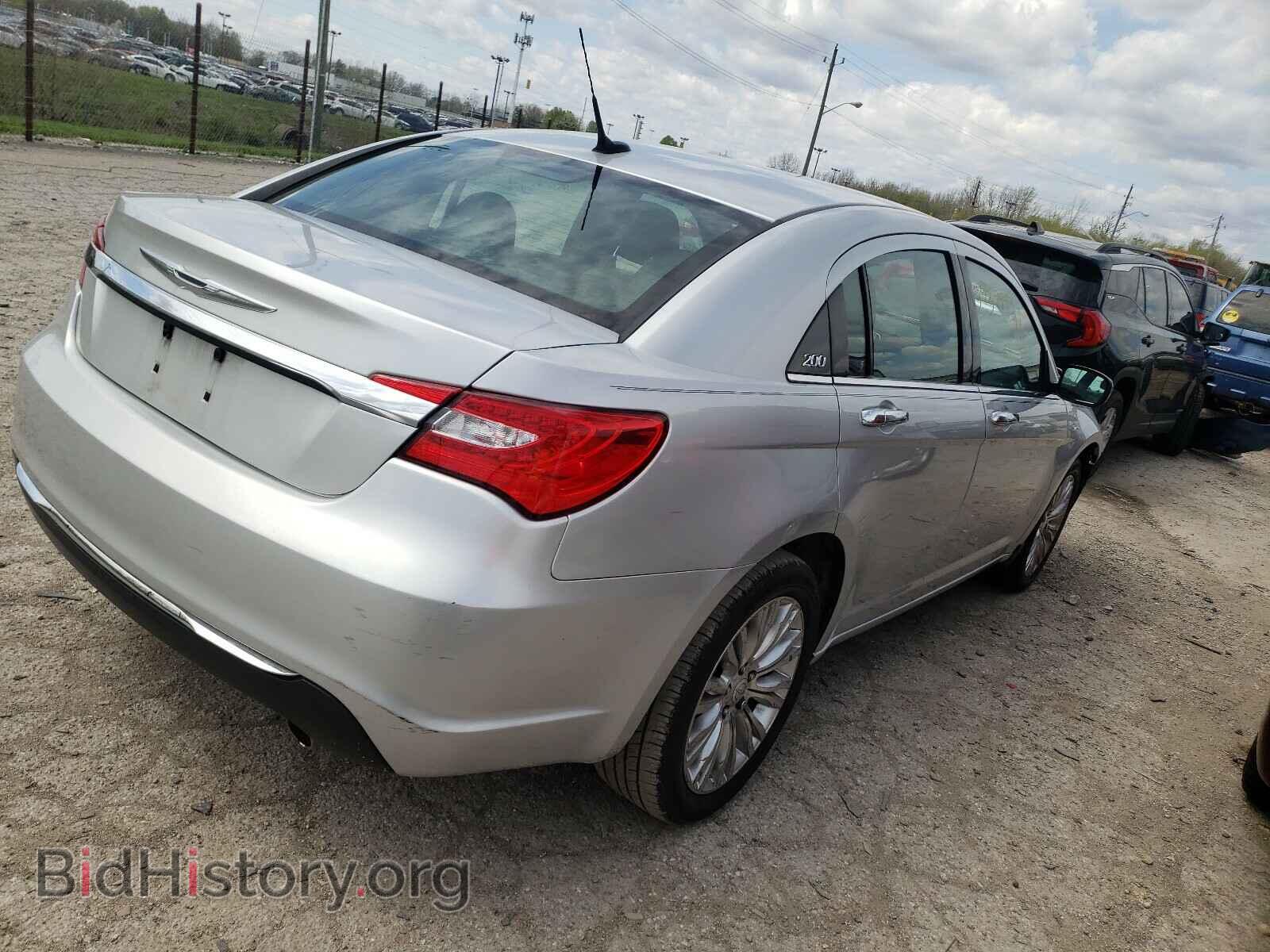 2011 CHRYSLER 200 - VIN: 1C3BC2FG5BN525369 - Фото 4