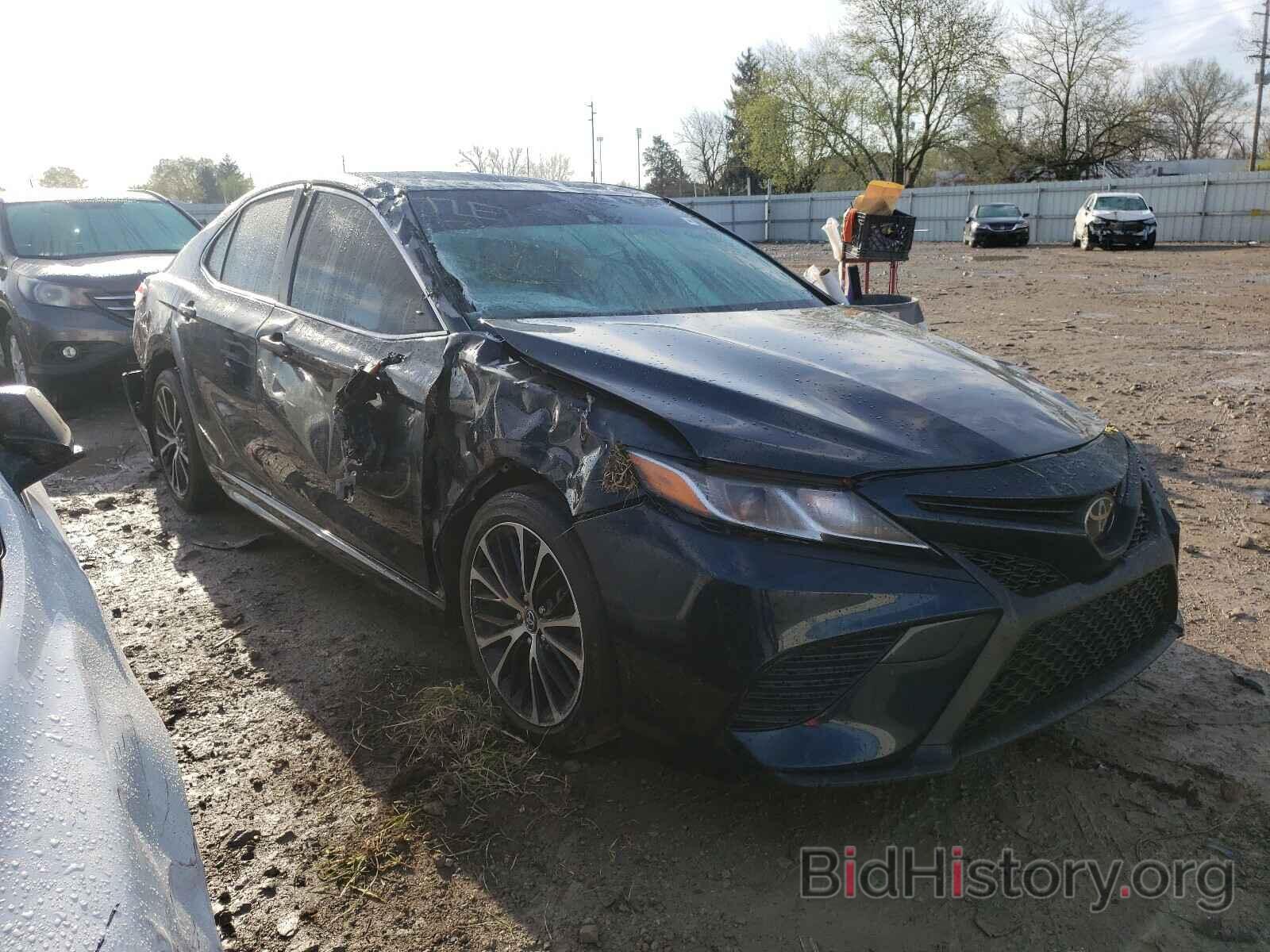 Photo JTNB11HK5J3050048 - TOYOTA CAMRY 2018