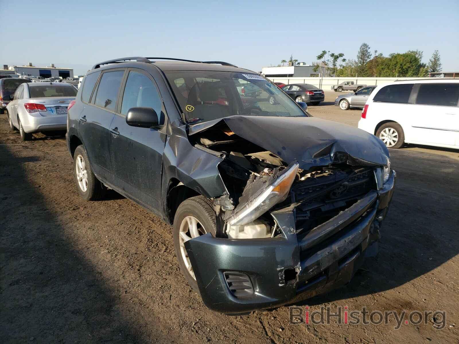 Photo 2T3ZF4DV1BW075923 - TOYOTA RAV4 2011