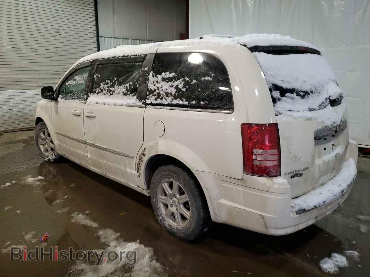 2010 CHRYSLER MINIVAN - VIN: 2A4RR5D17AR178423 - Фото 2