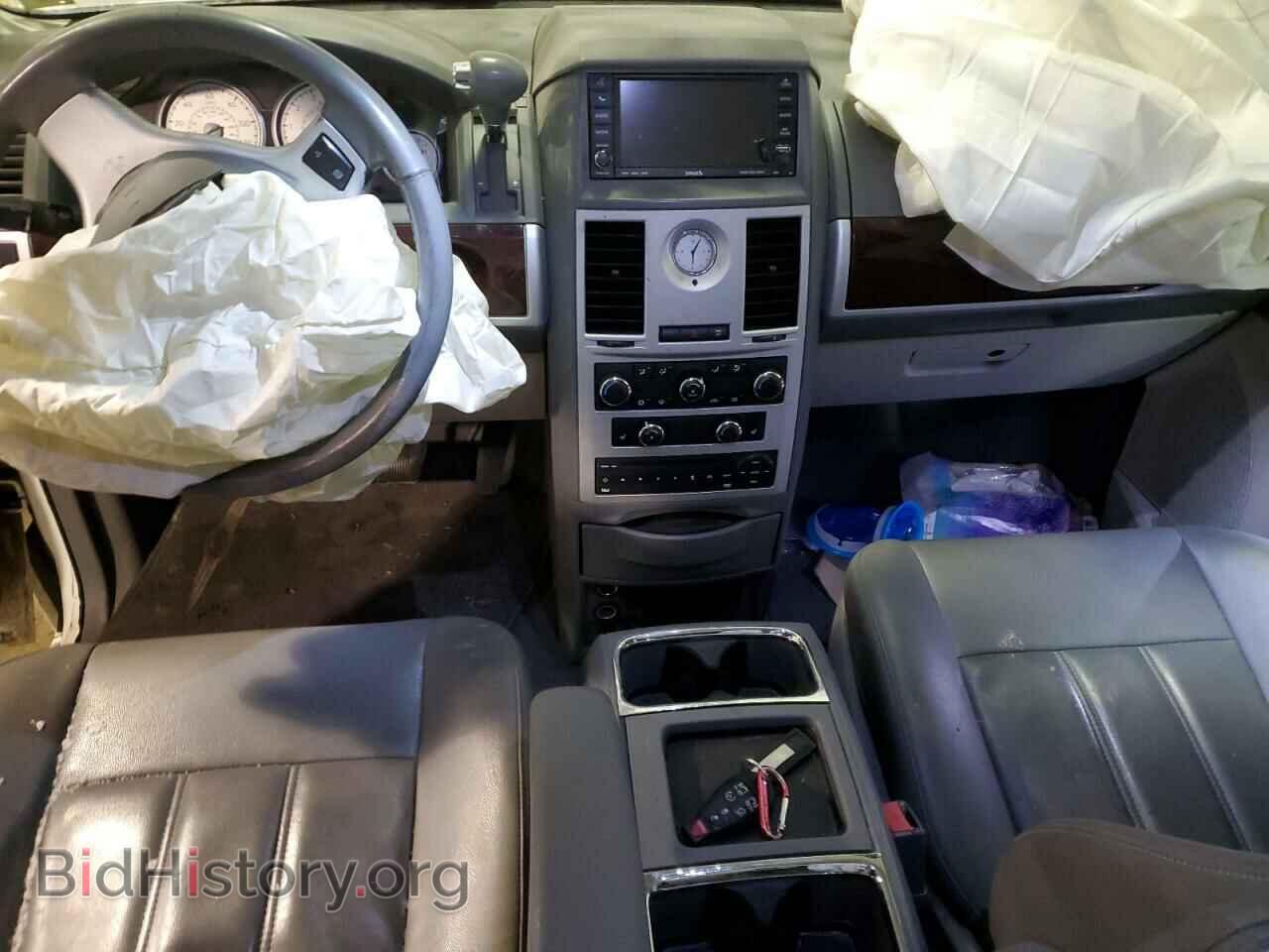 2010 CHRYSLER MINIVAN - VIN: 2A4RR5D17AR178423 - Фото 8
